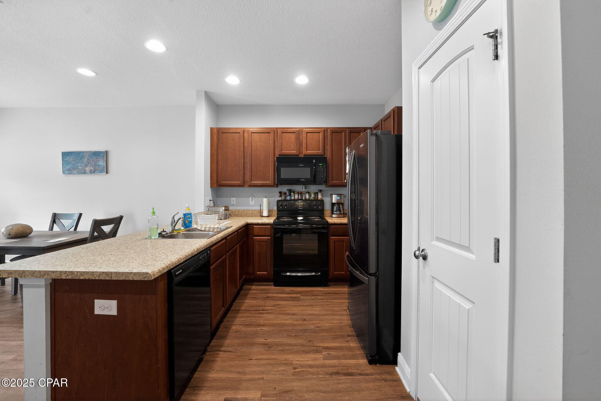 Sentinel Point - Residential