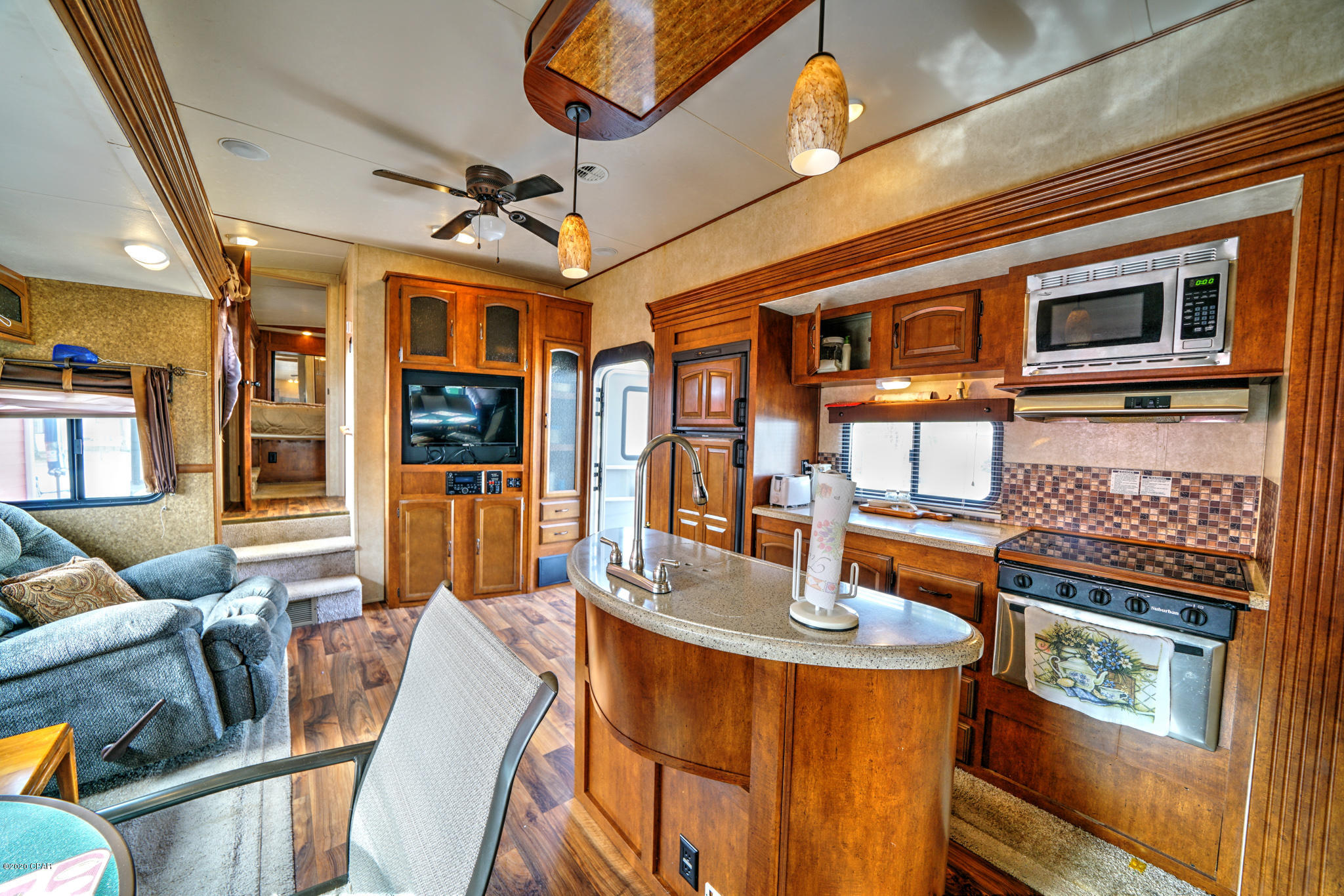 Venture Out Travel Trail - Land