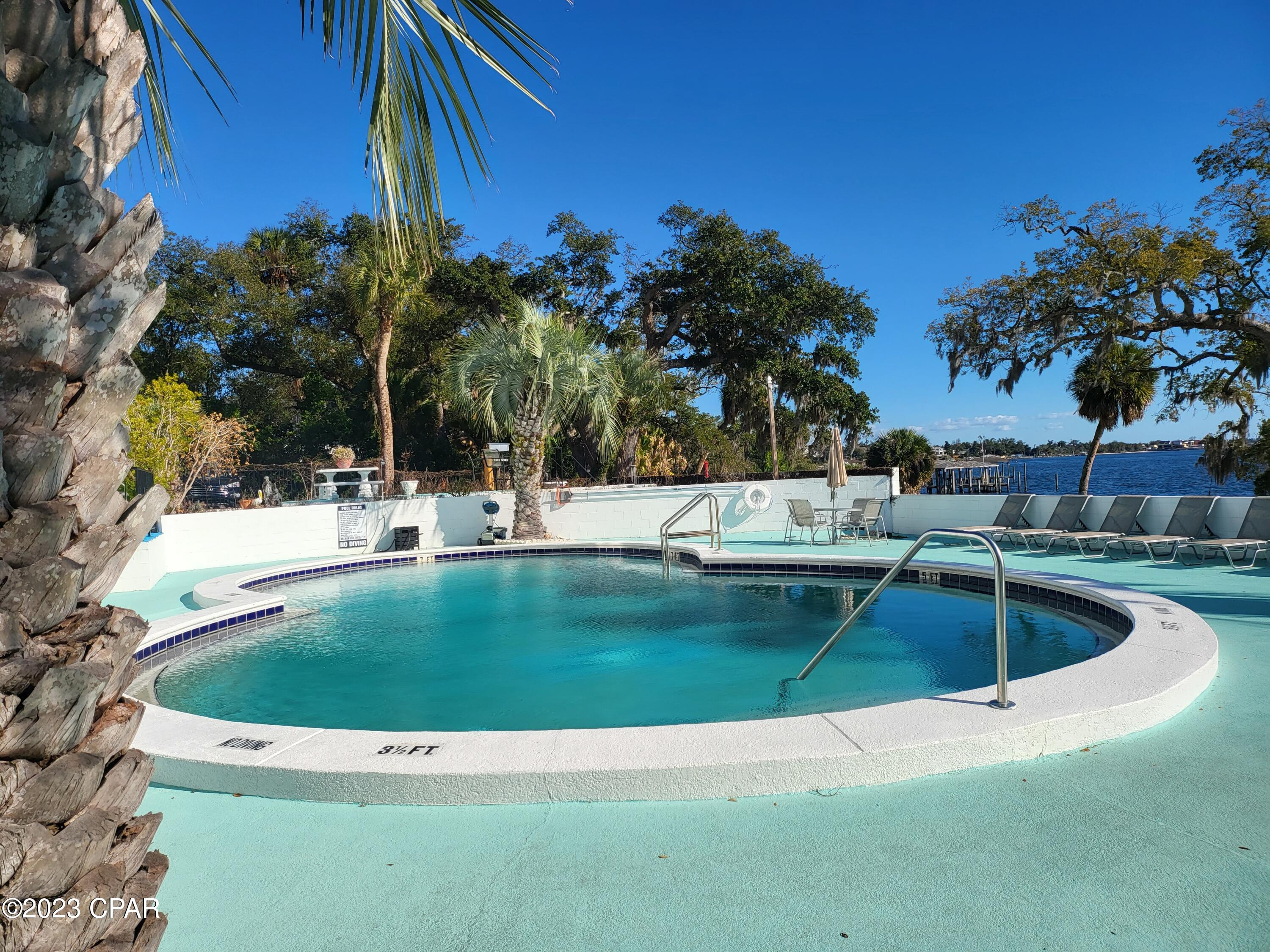 Bay Club Condo Ph 1 - Residential