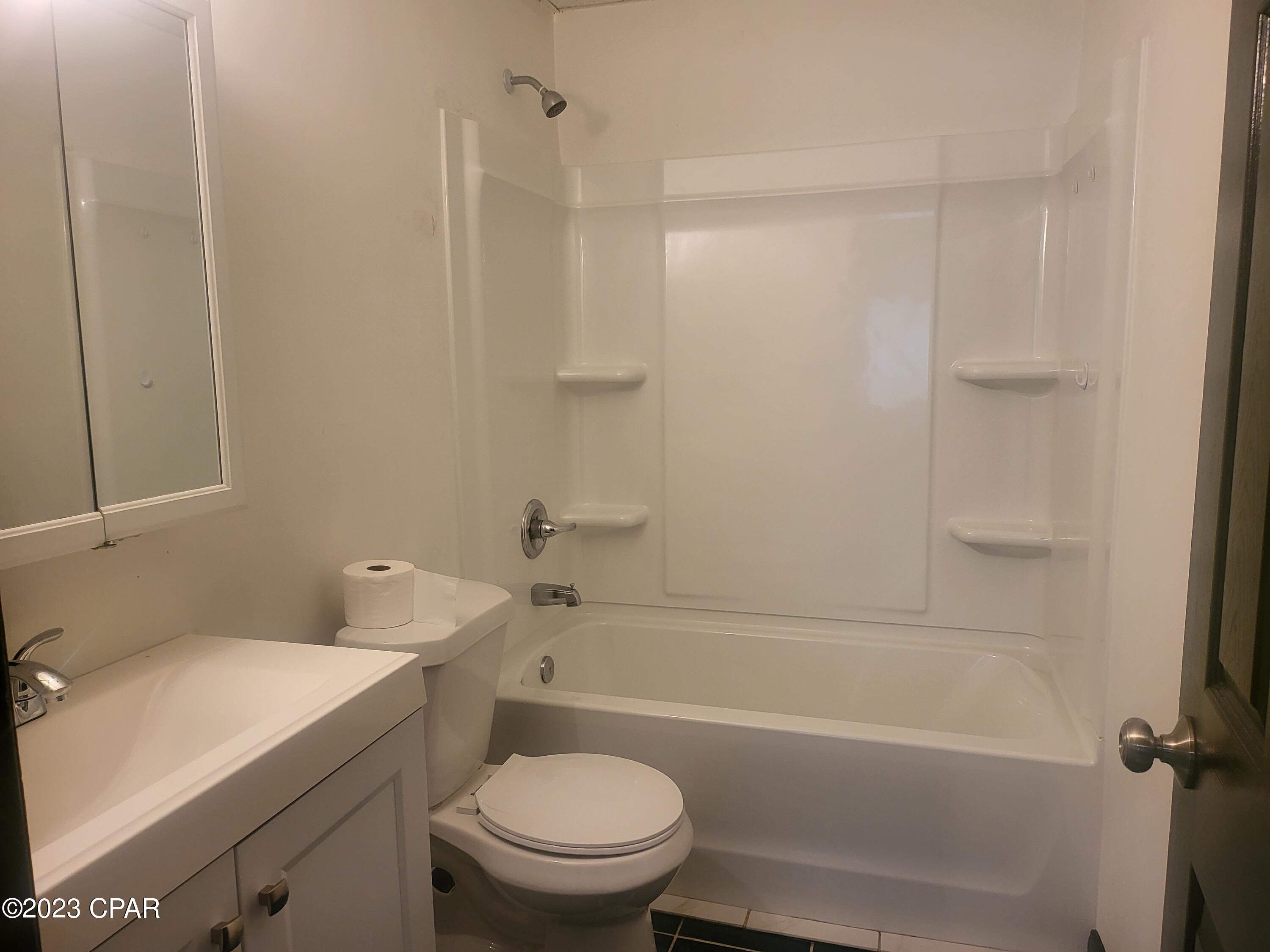 Bay Club Condo Ph 1 - Residential