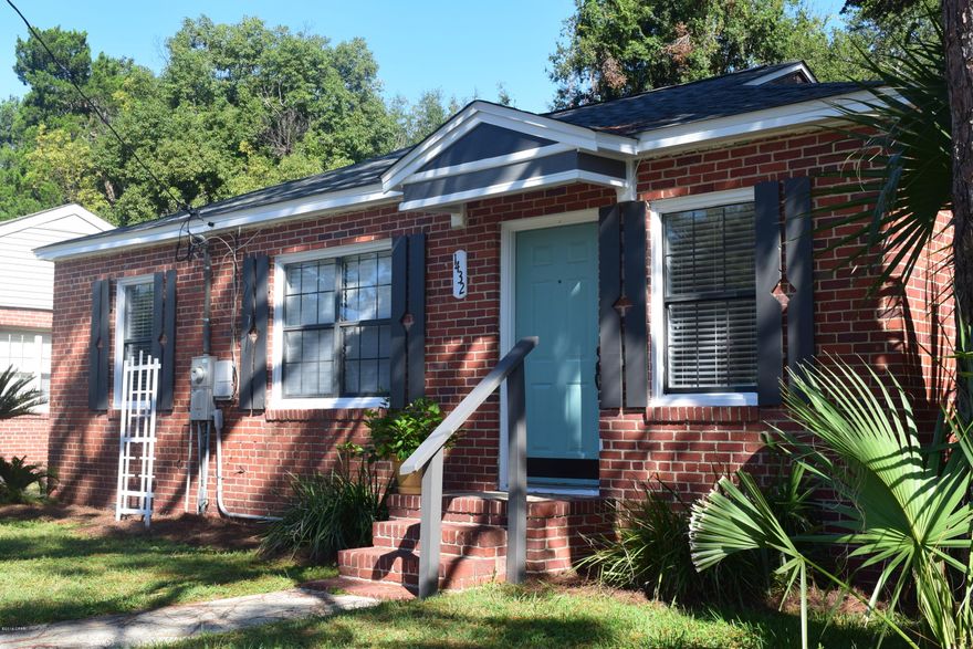 Adorable St ANDREW'S COTTAGE, ''MOVE-In'' ready!  This isn't your typical ''cookie cutter'' remodel. You'll love the  kitchen with  white cabinetry, stylish tile accents, new STAINLESS APPLIANCES and a stunning 5 ft ISLAND with solid wood bar.  The main living area is light and bright, with room for all your furniture.  A newly renovated  bath is accented with white subway tiles . A private backyard with deck is great for entertaining or just enjoying the shade of the towering oaks. The shared driveway allows access to the off street parking area.  A new 30 YEAR  ROOF, NEW PLUMBING and  NEW A/C  means that you can enjoy St Andrew Lifestyle with no worries! BEACH DRIVE, LAKE CAROLINE  downtown shops, DOG PARK, and  restaurants are within an easy stroll.