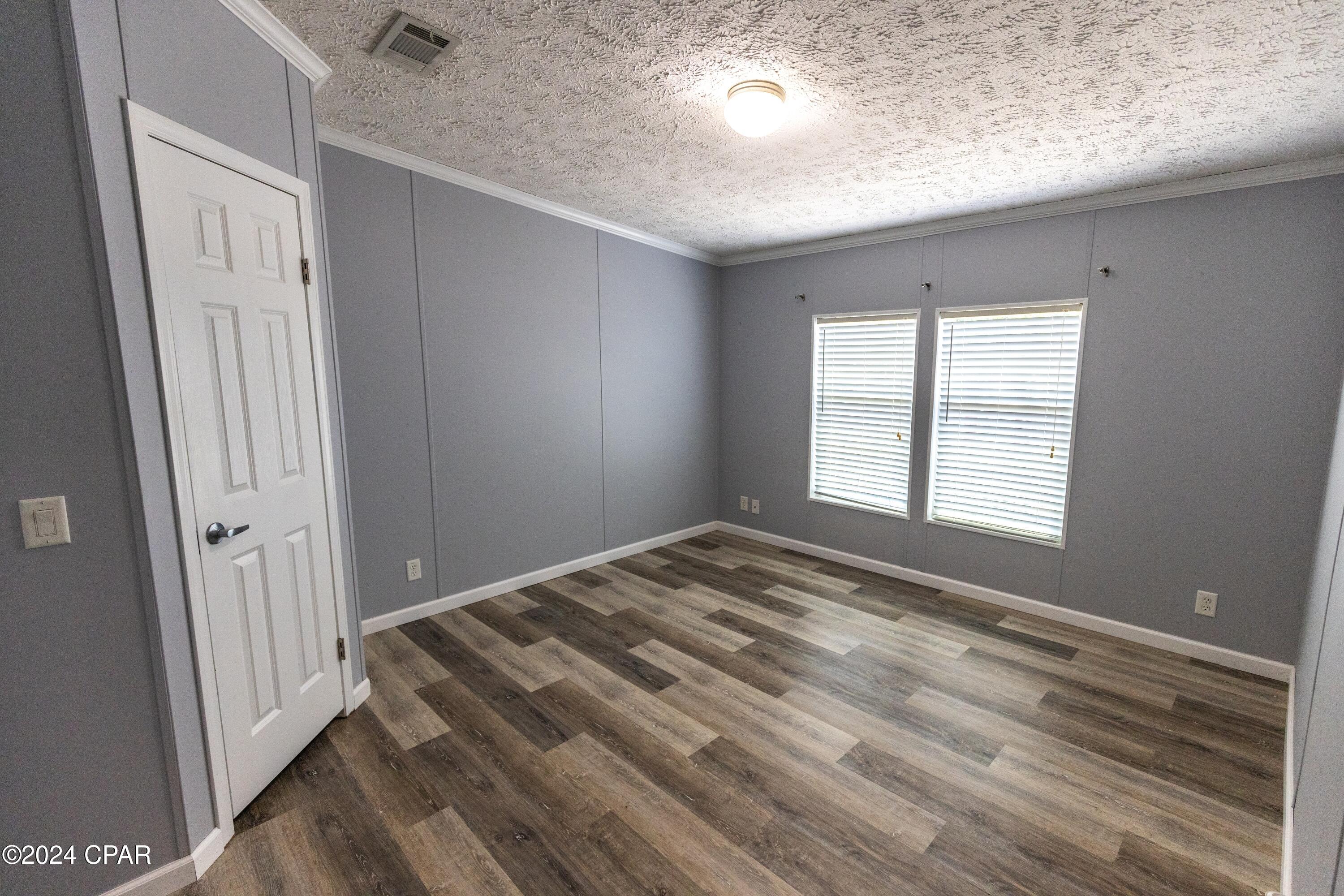 Crestview Heights - Residential Lease