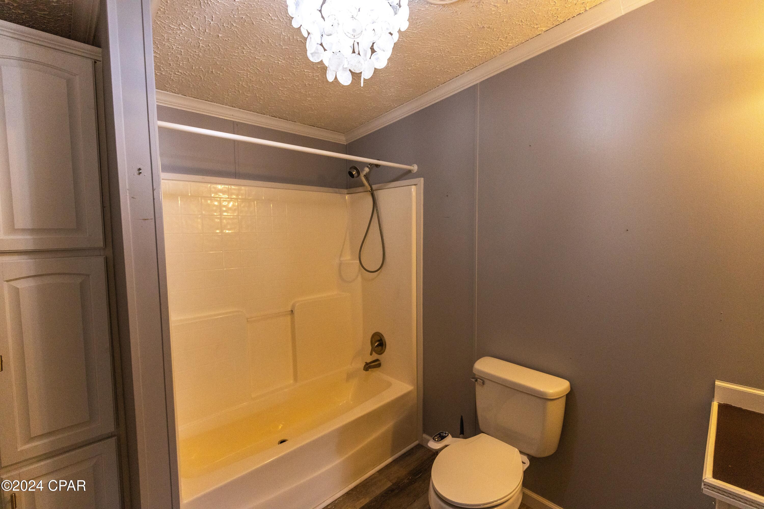 Crestview Heights - Residential Lease