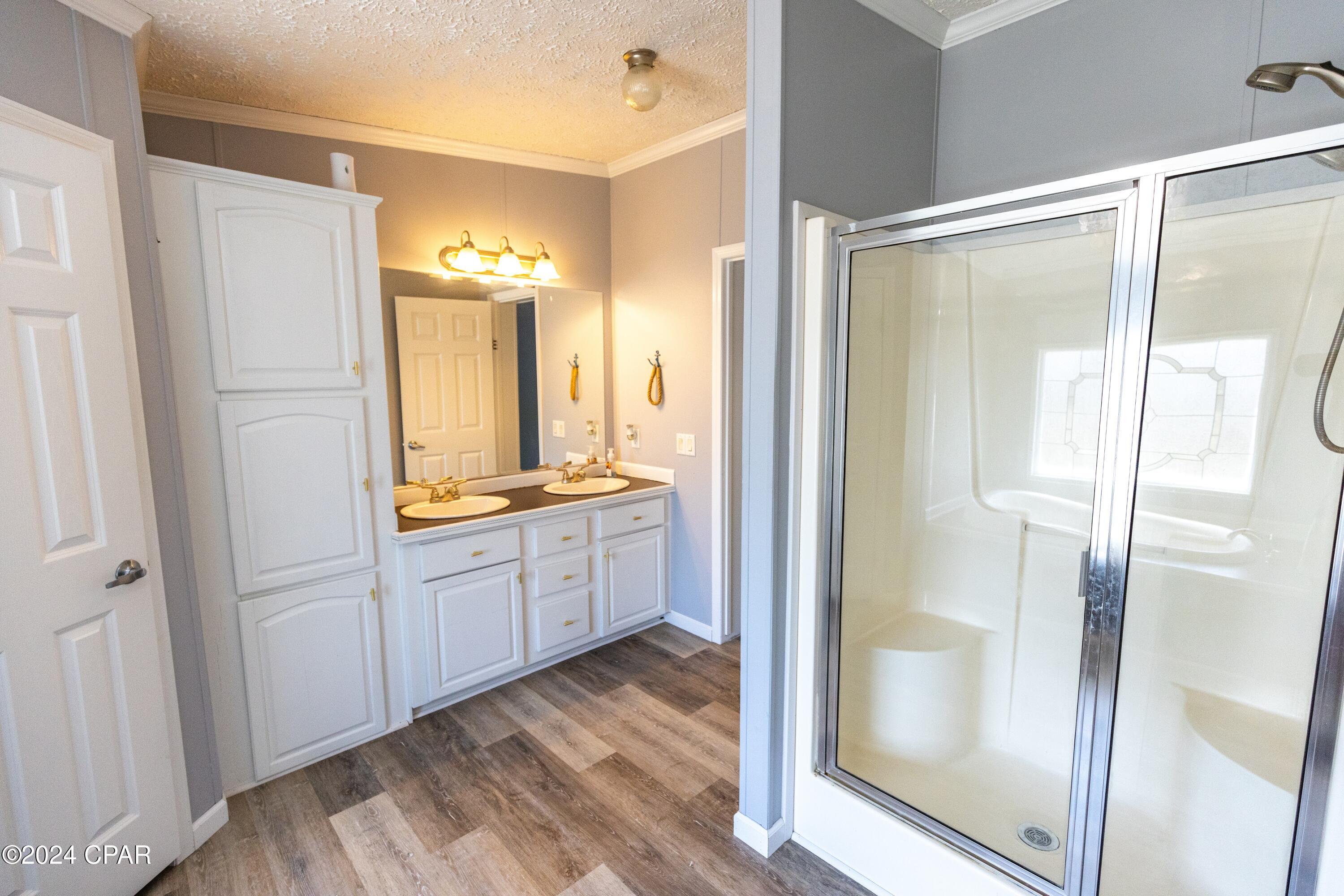 Crestview Heights - Residential Lease