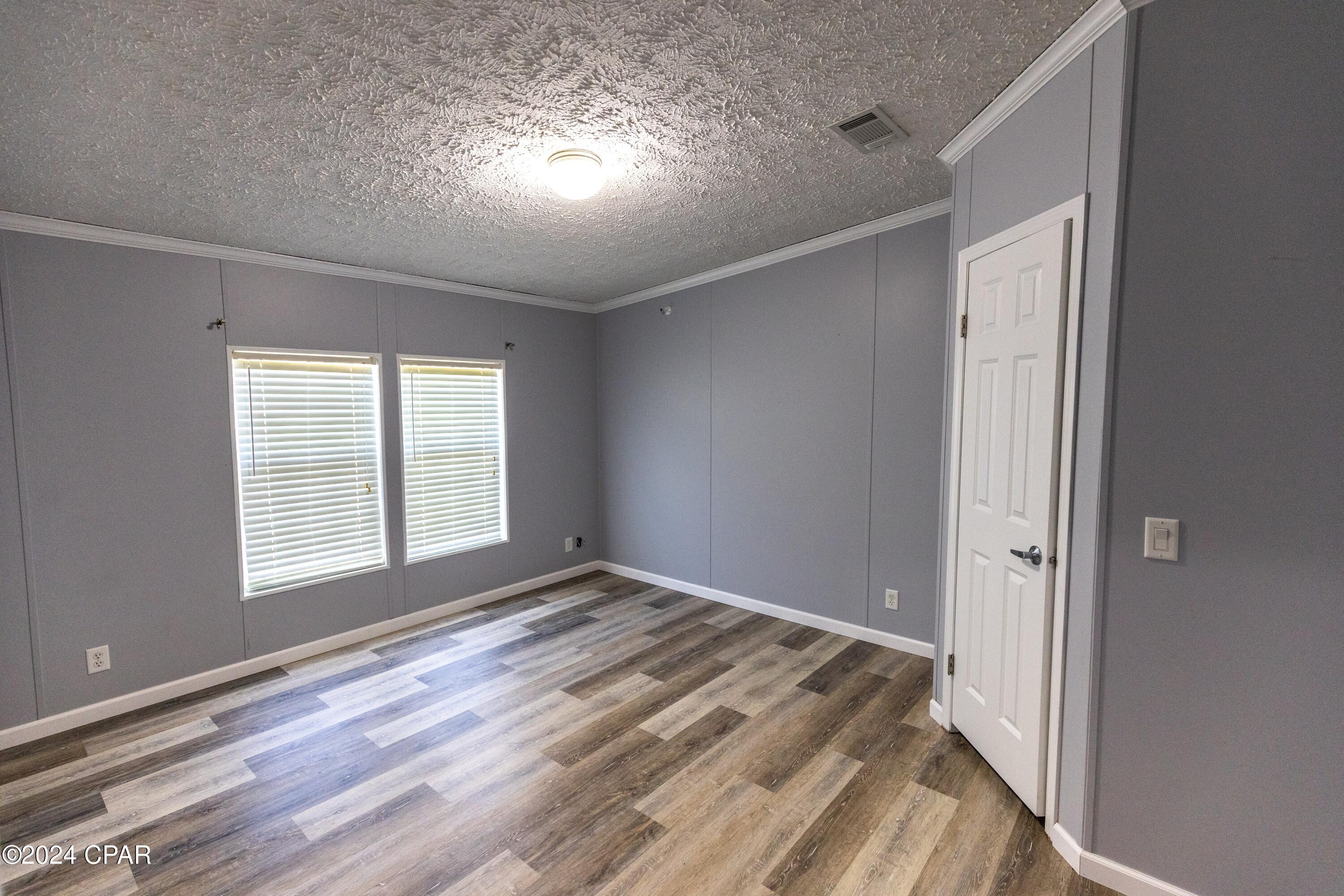 Crestview Heights - Residential Lease