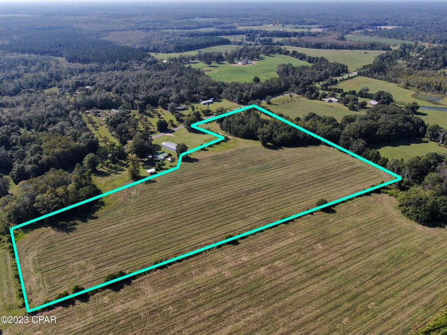 Beautiful 17.19 Acre (Survey in Docs Tab) Tract in Bonifay! This piece offers a mix of pastureland and lightly wooded sections with rolling topography. Would make a beautiful building site, and is ideal for horses. Property has paved road access, is minutes from town, and is less than an hour from Panama City Beach! Schedule your showing today!