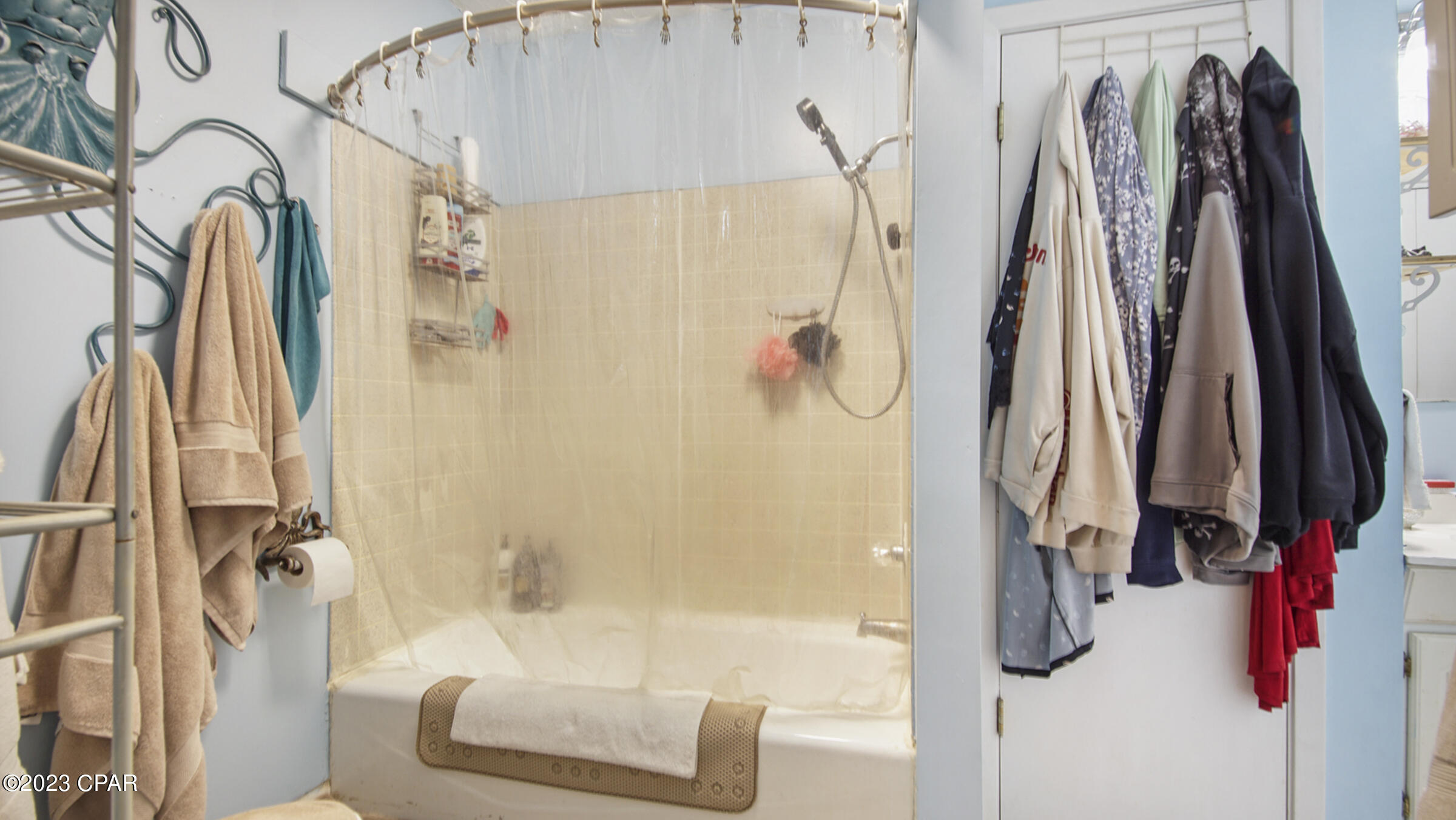 Laguna Beach Estates 6th Add - Residential