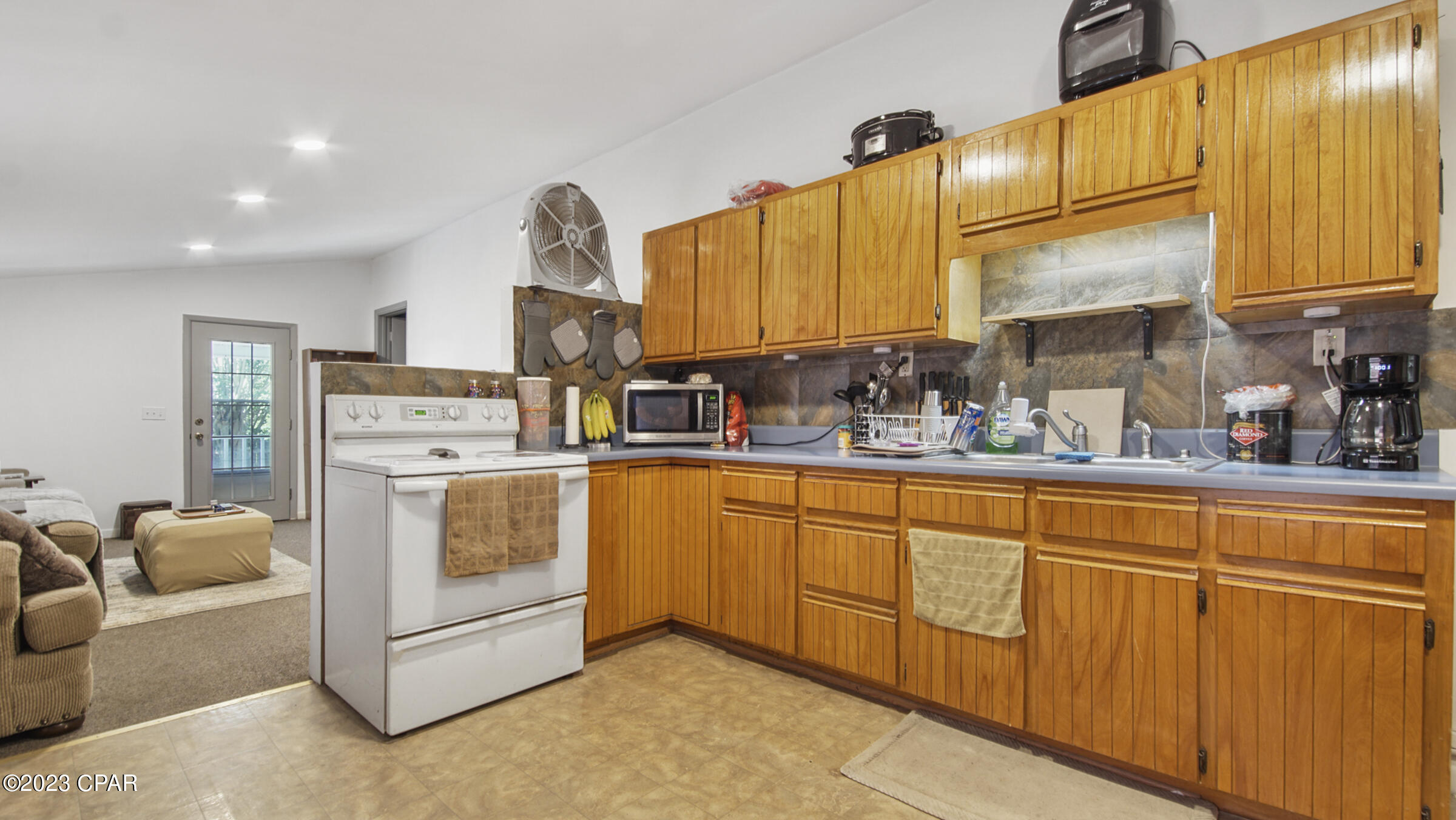 Laguna Beach Estates 6th Add - Residential