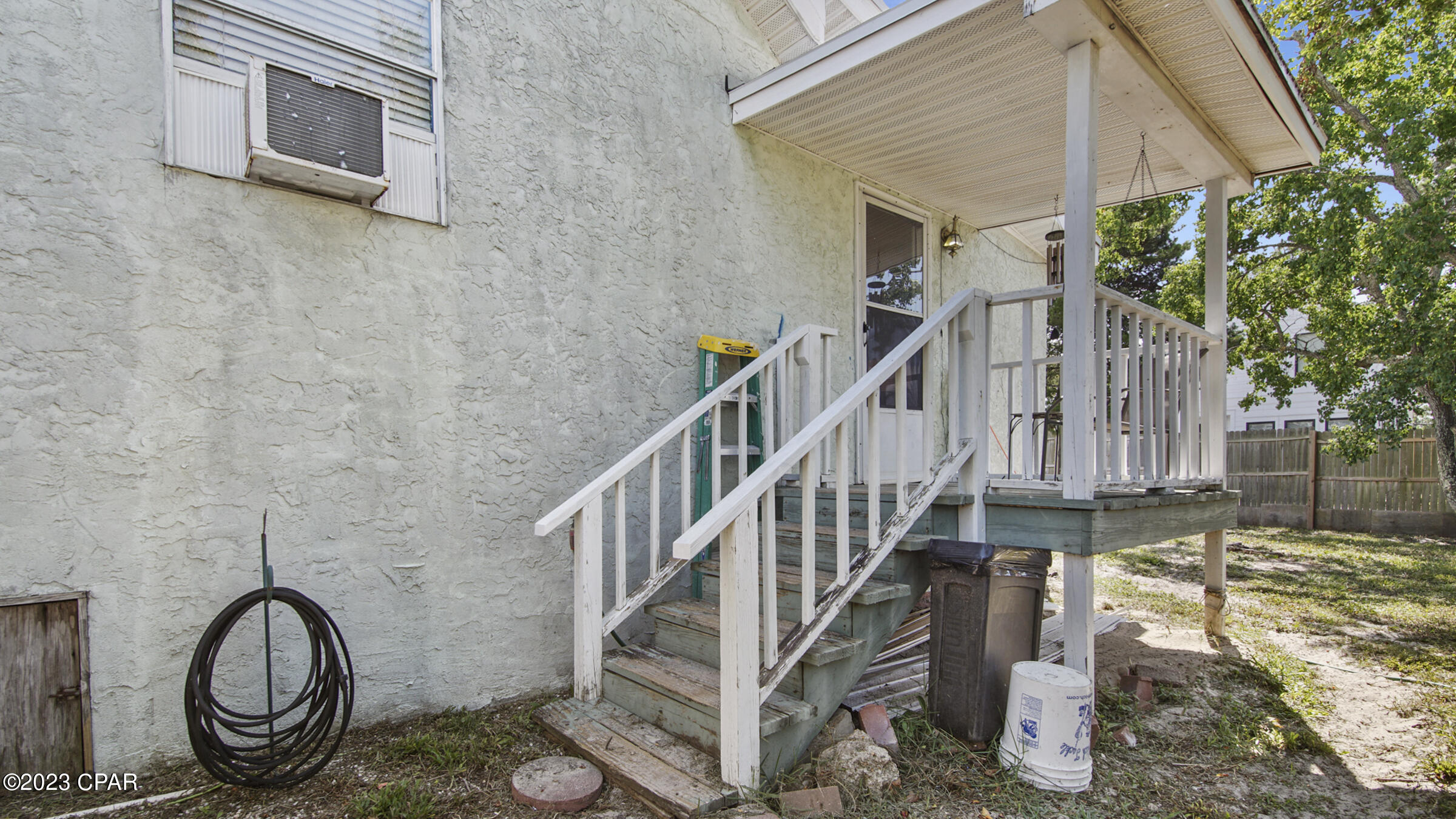 Laguna Beach Estates 6th Add - Residential