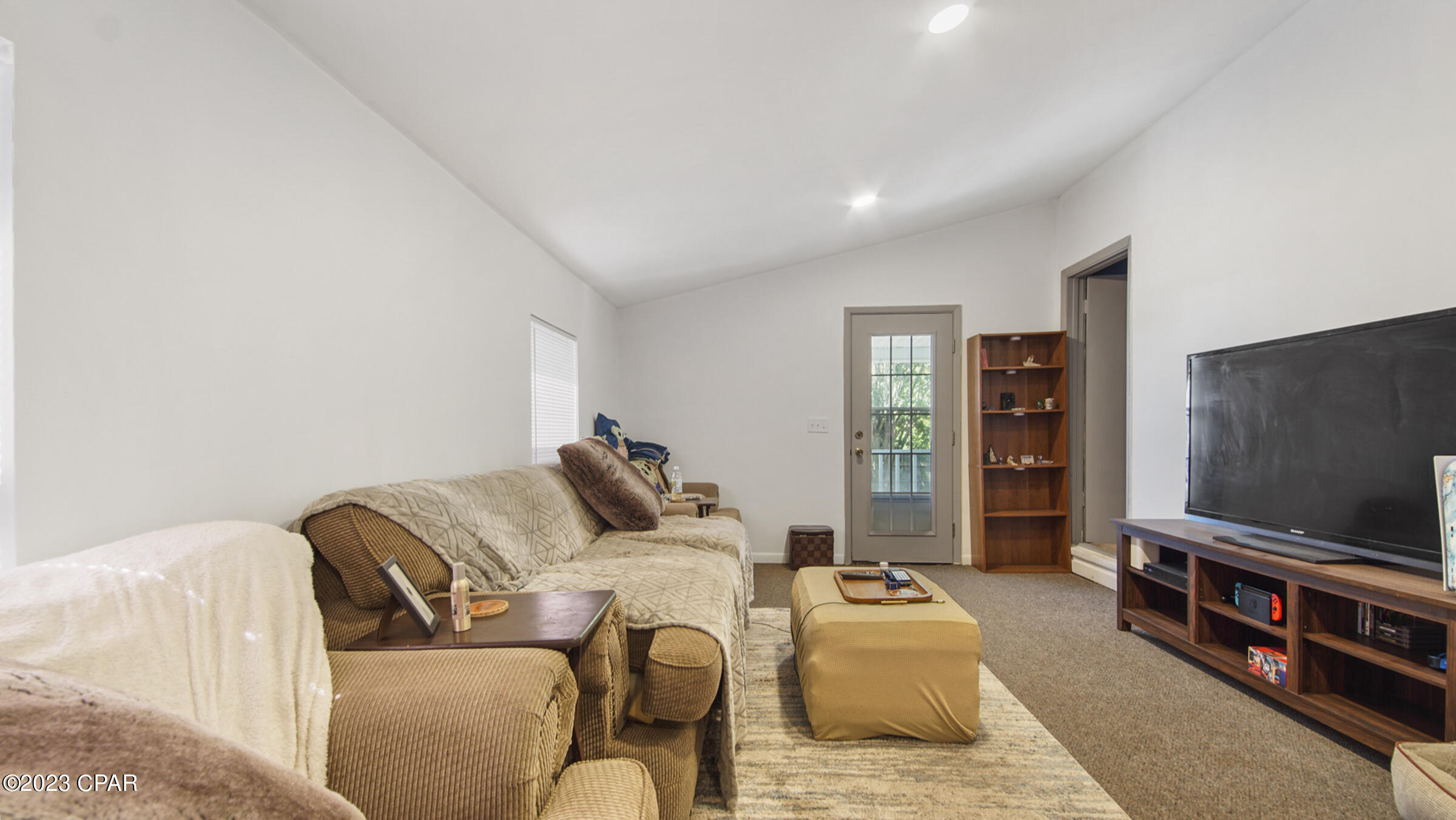 Laguna Beach Estates 6th Add - Residential