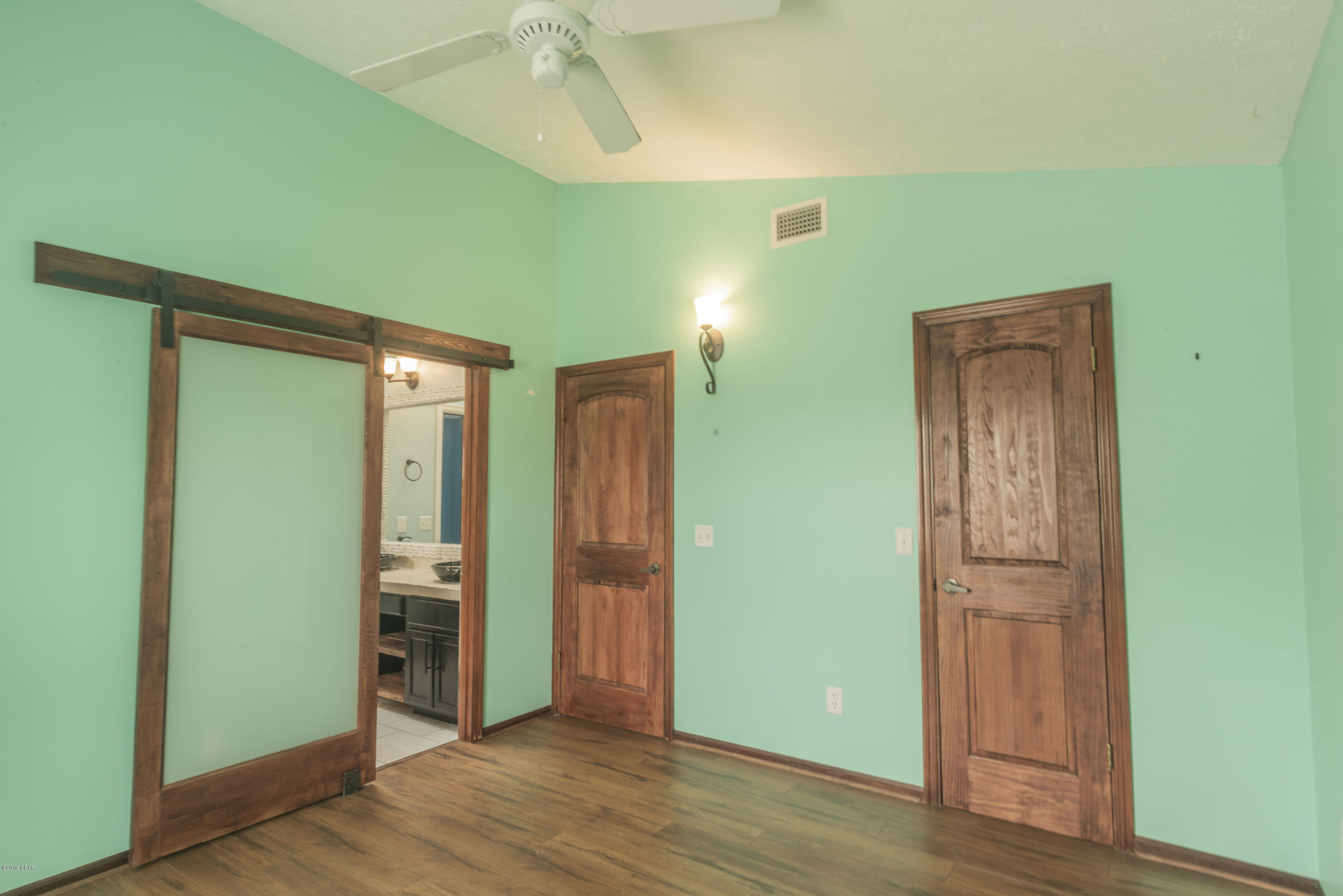 Colony Club - Residential