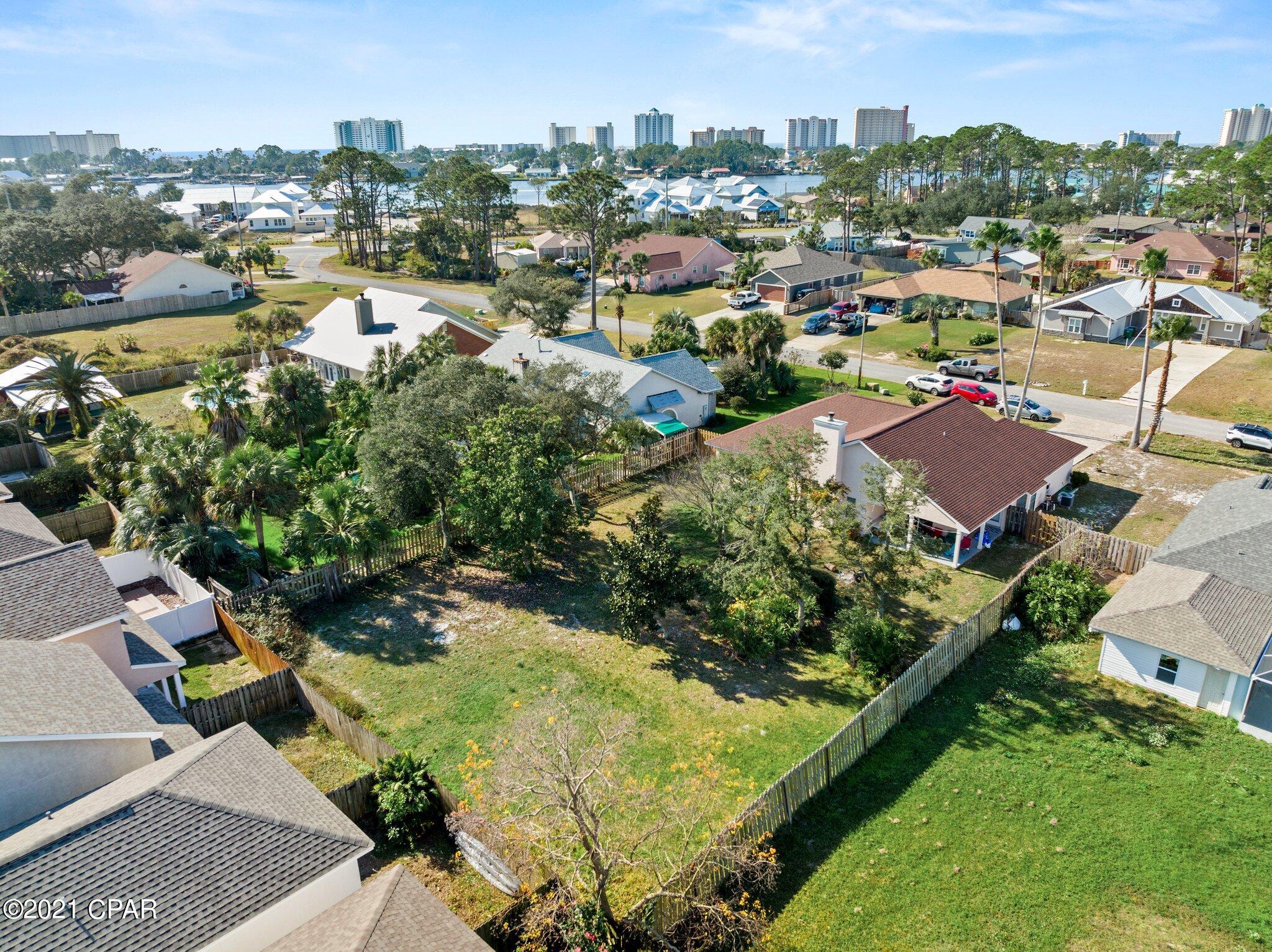 North Lagoon Oaks 8th - Residential