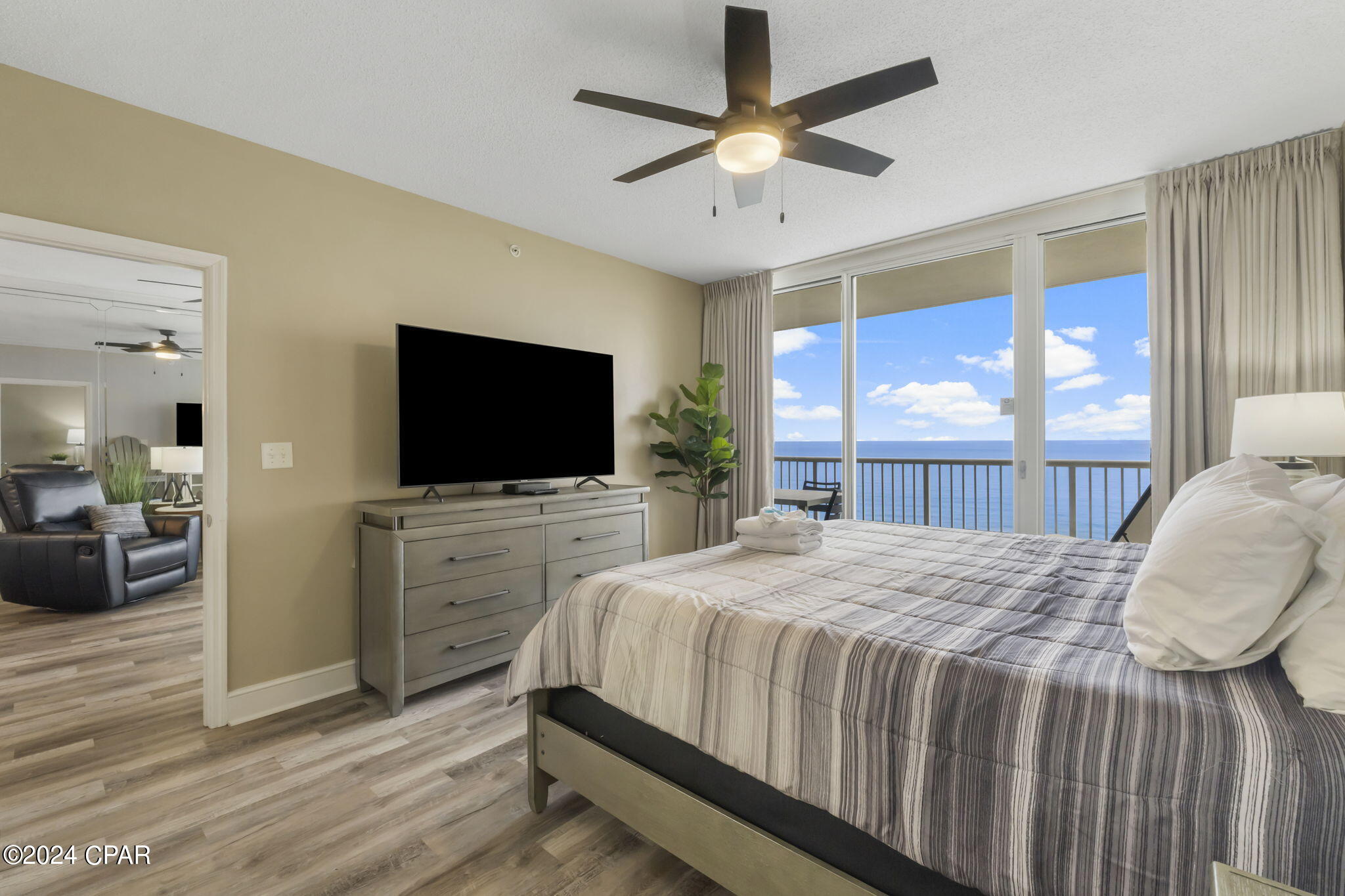 Majestic Beach Tower I - Residential