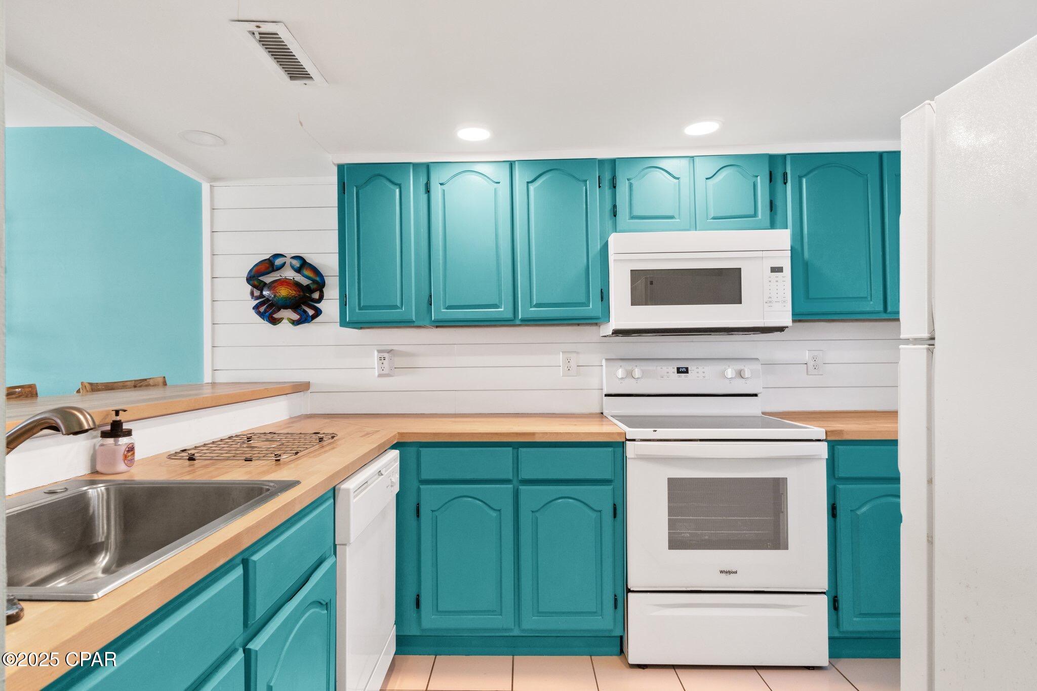 The Commodore - Residential