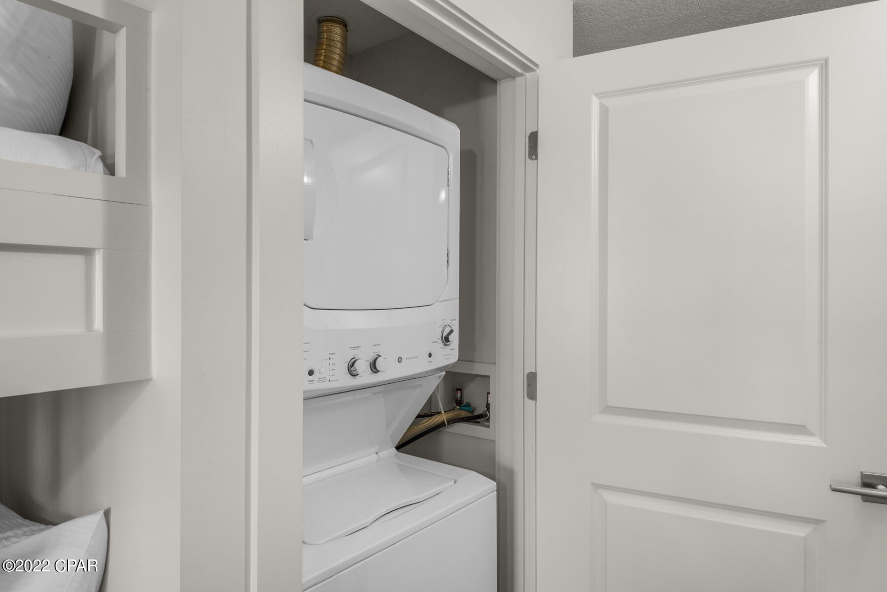 Calypso Towers III - Residential