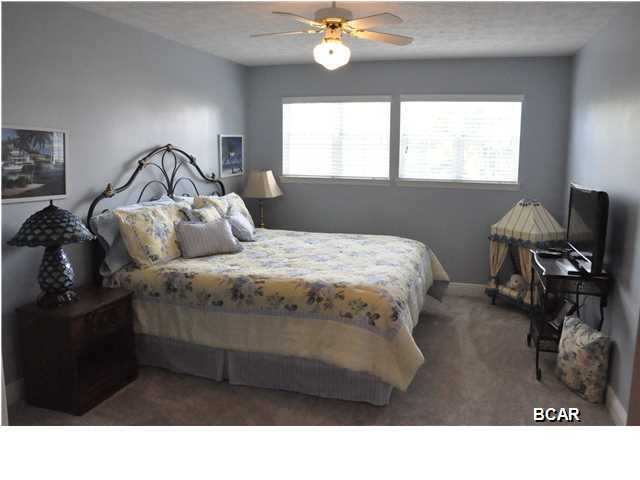 Tropical Bay - Residential