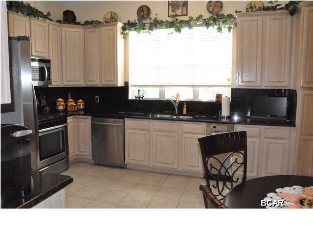 Tropical Bay - Residential