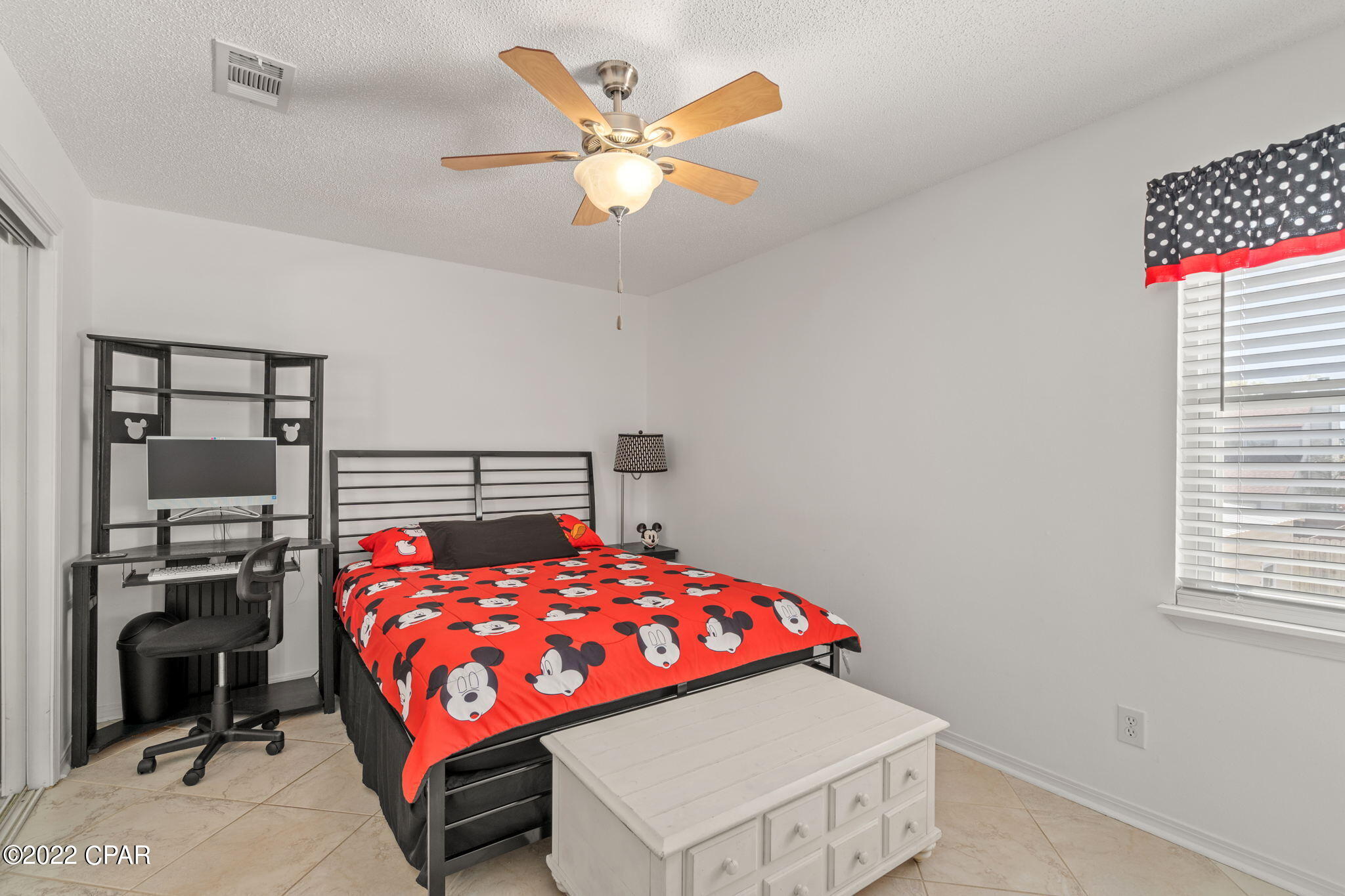 Shadow Bay Unt 3 & 4 - Residential