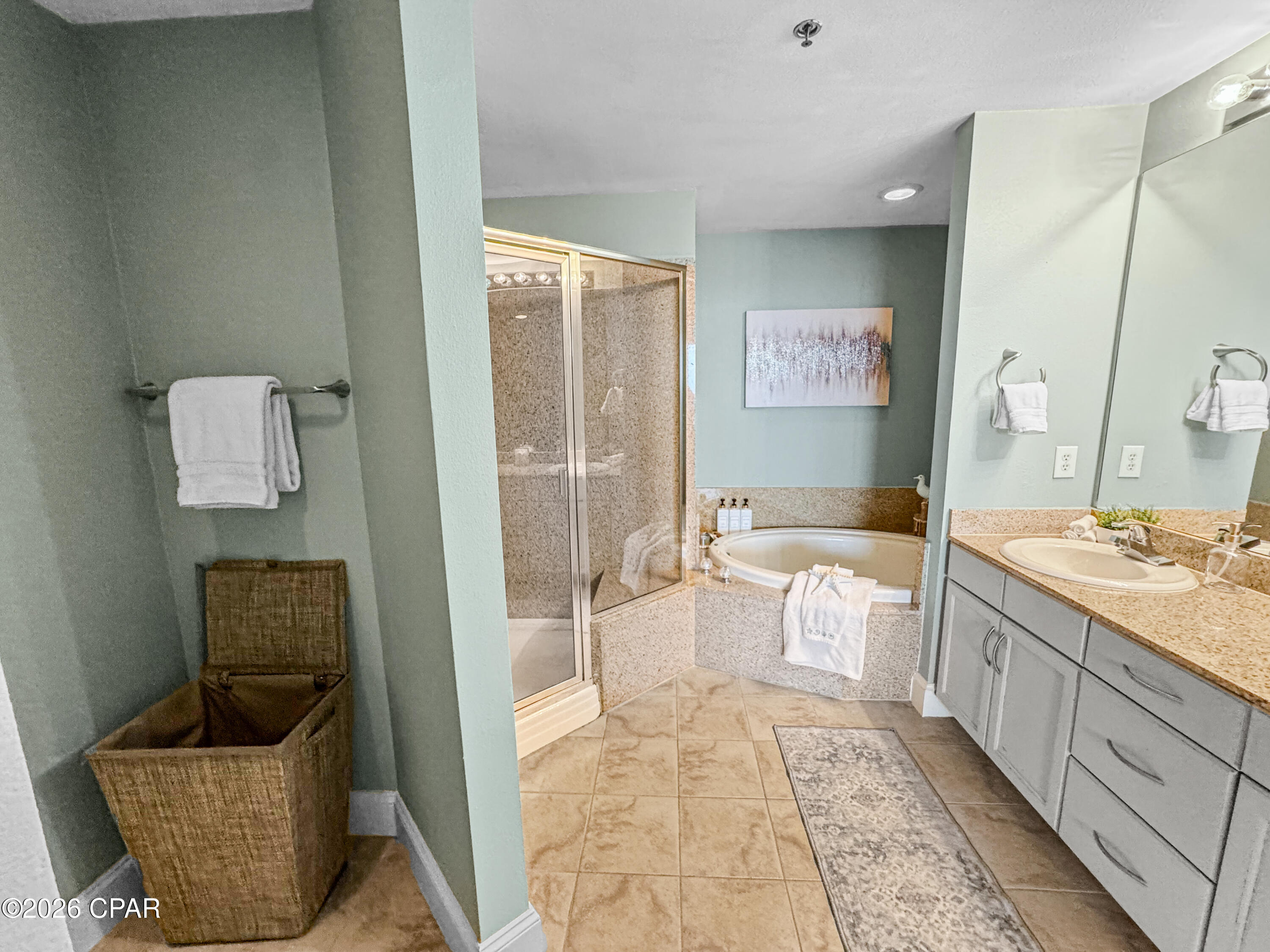 Laketown Wharf - Residential