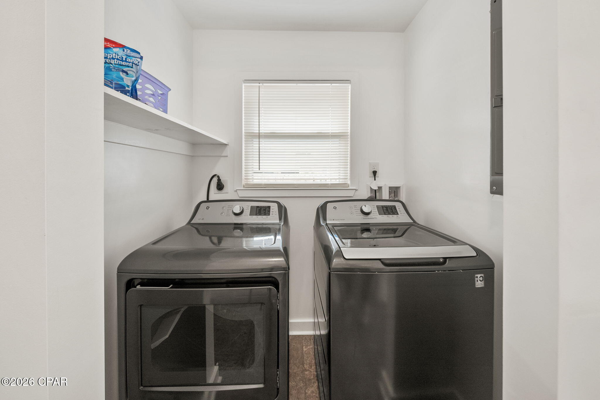 Baywood Shores Estates - Residential