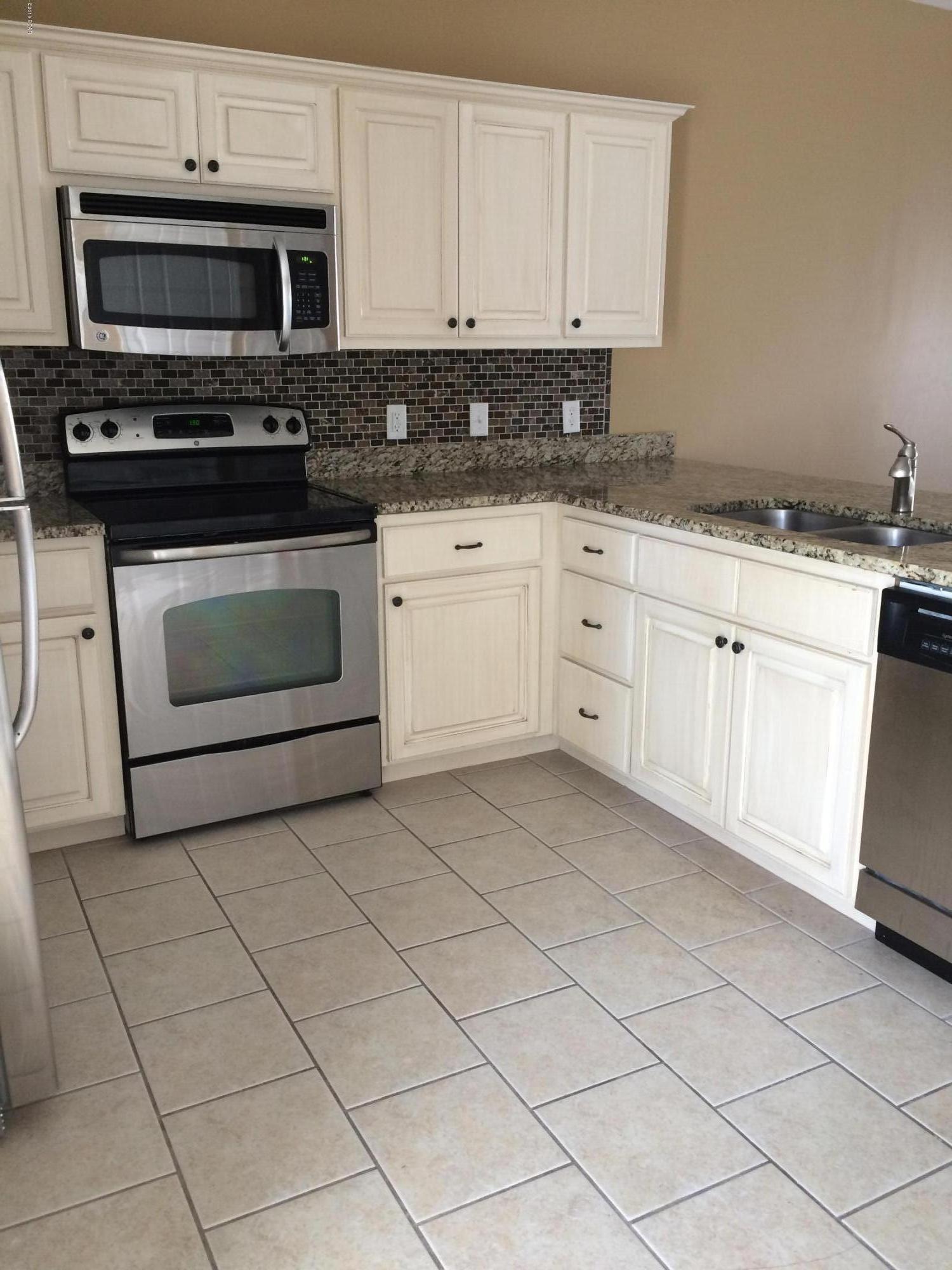 Gulf Coast Hwy - Residential Lease