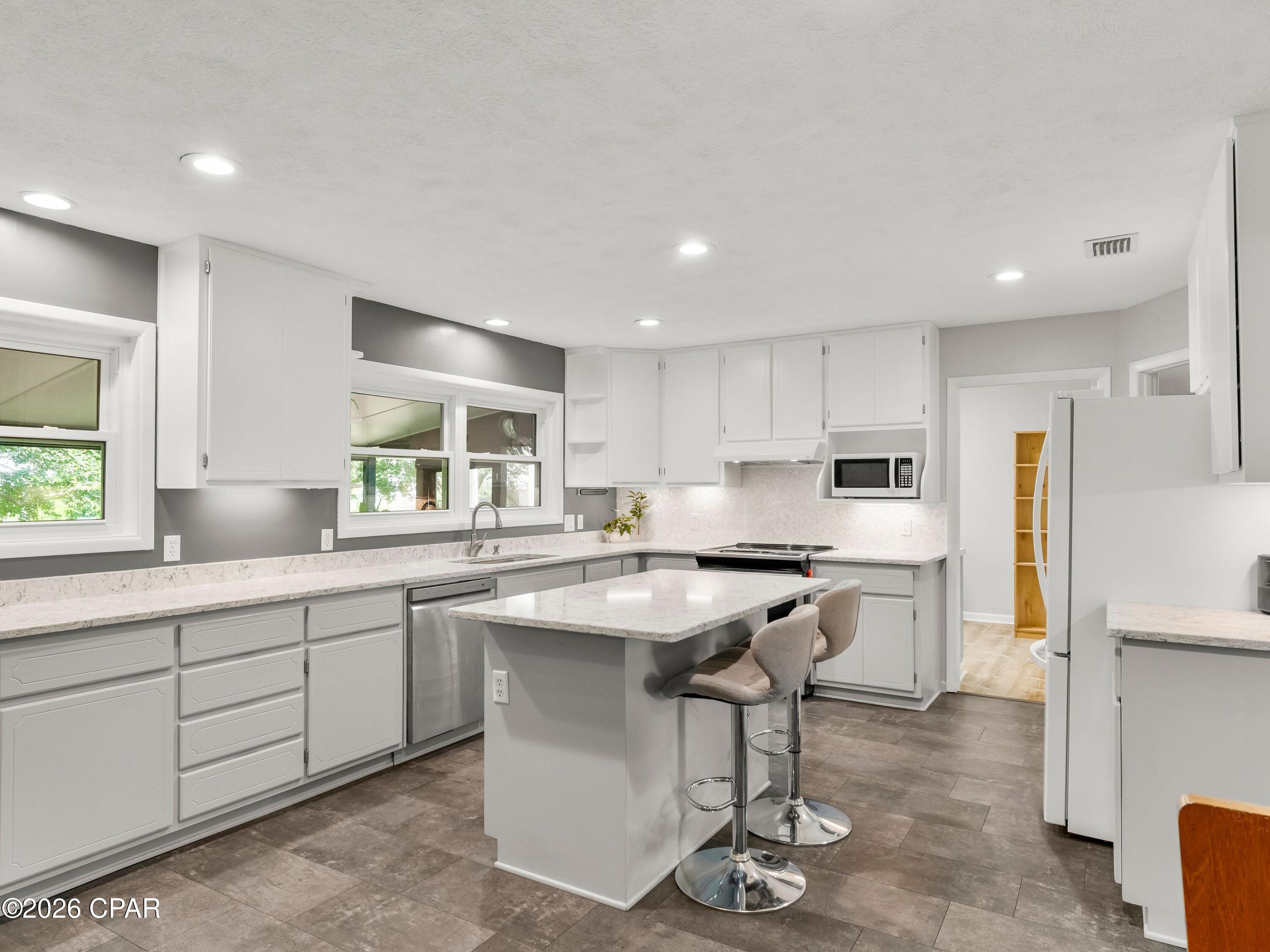 Baywood Shores Estates - Residential