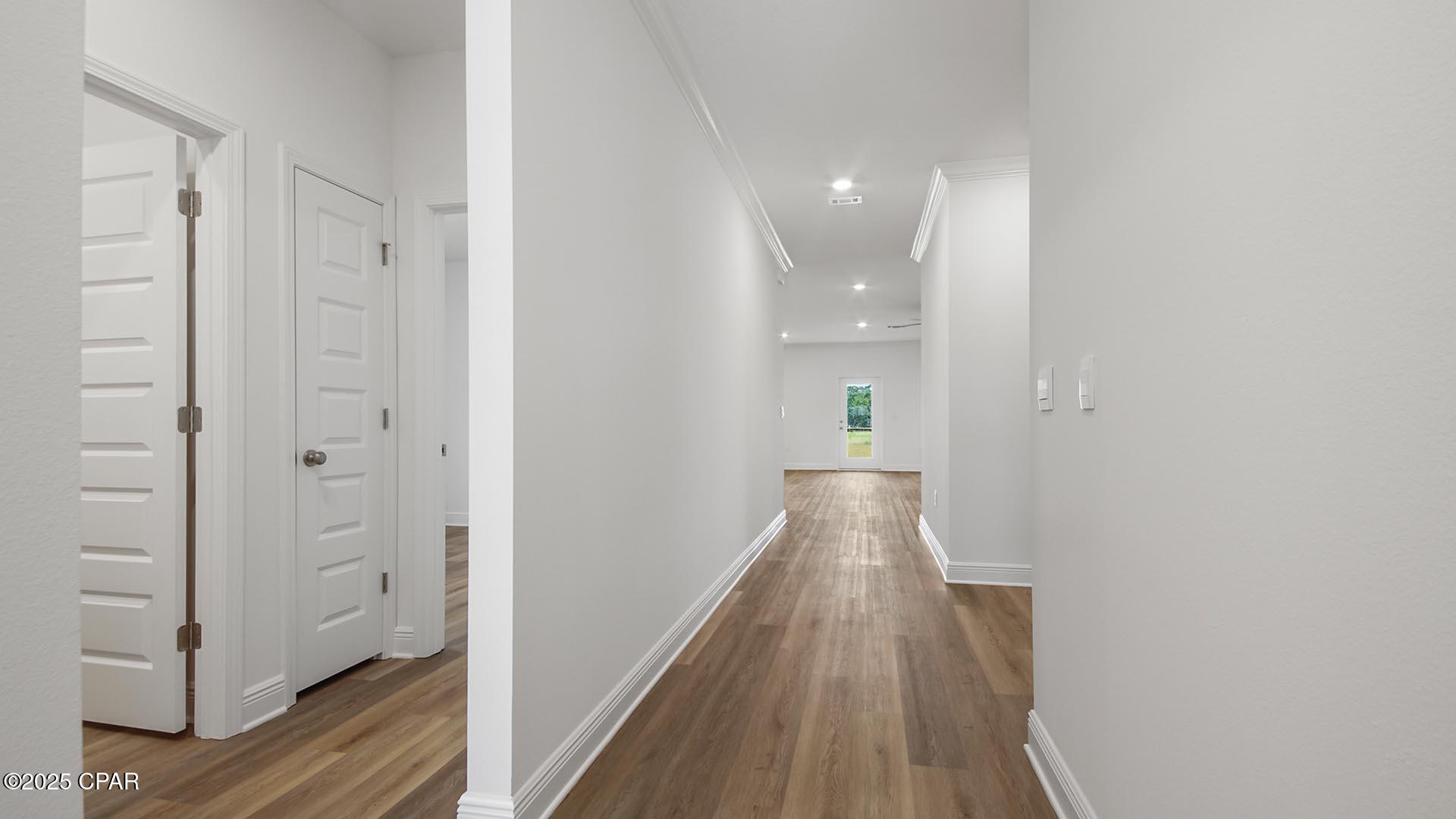 210 Dama Del Mar Way