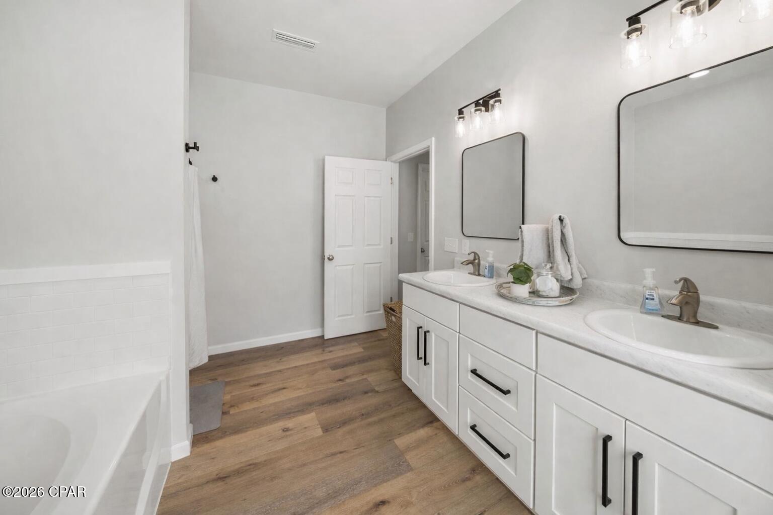 Leisure Lakes 1st Add - Residential