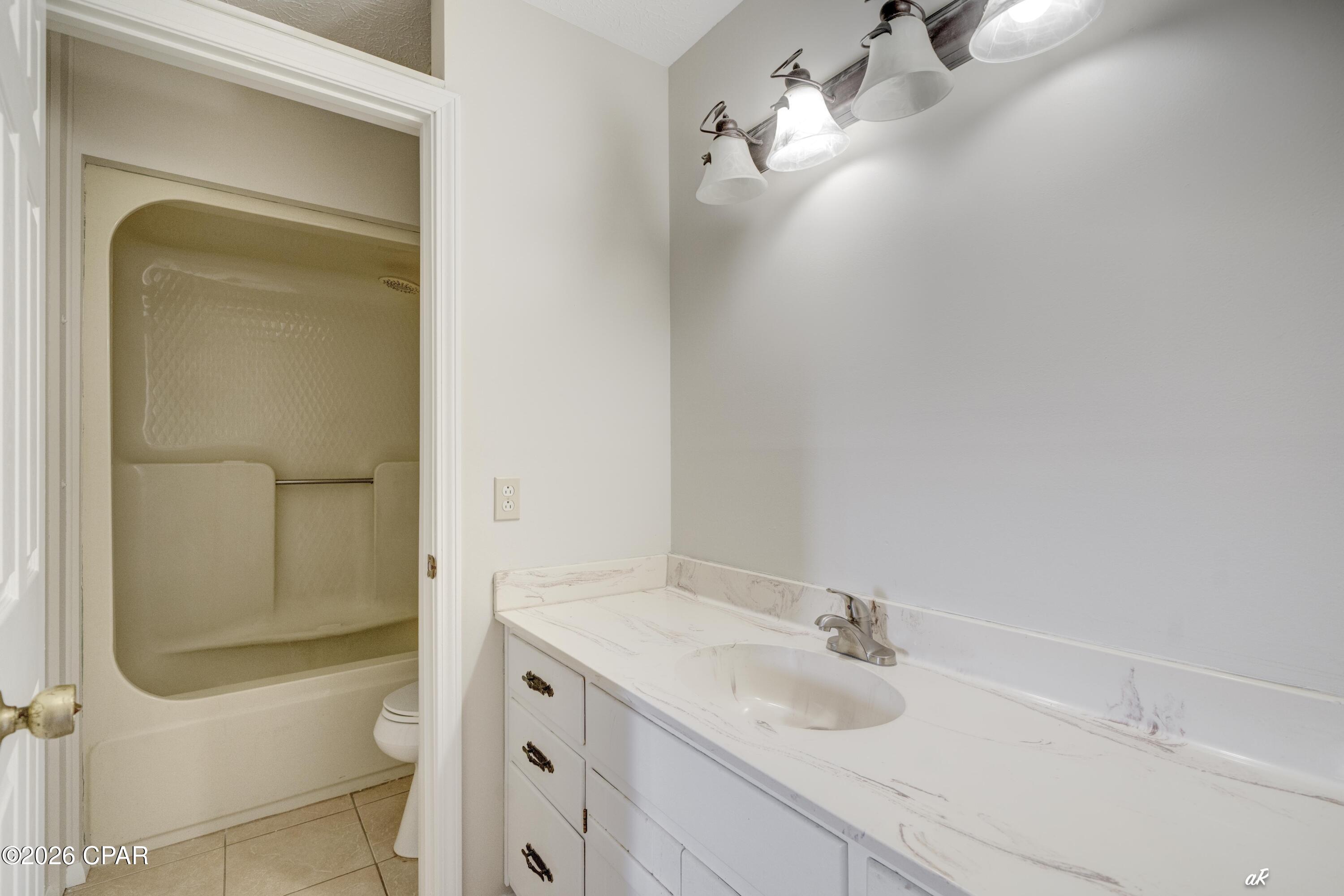 Deerpoint Lake Heights - Residential