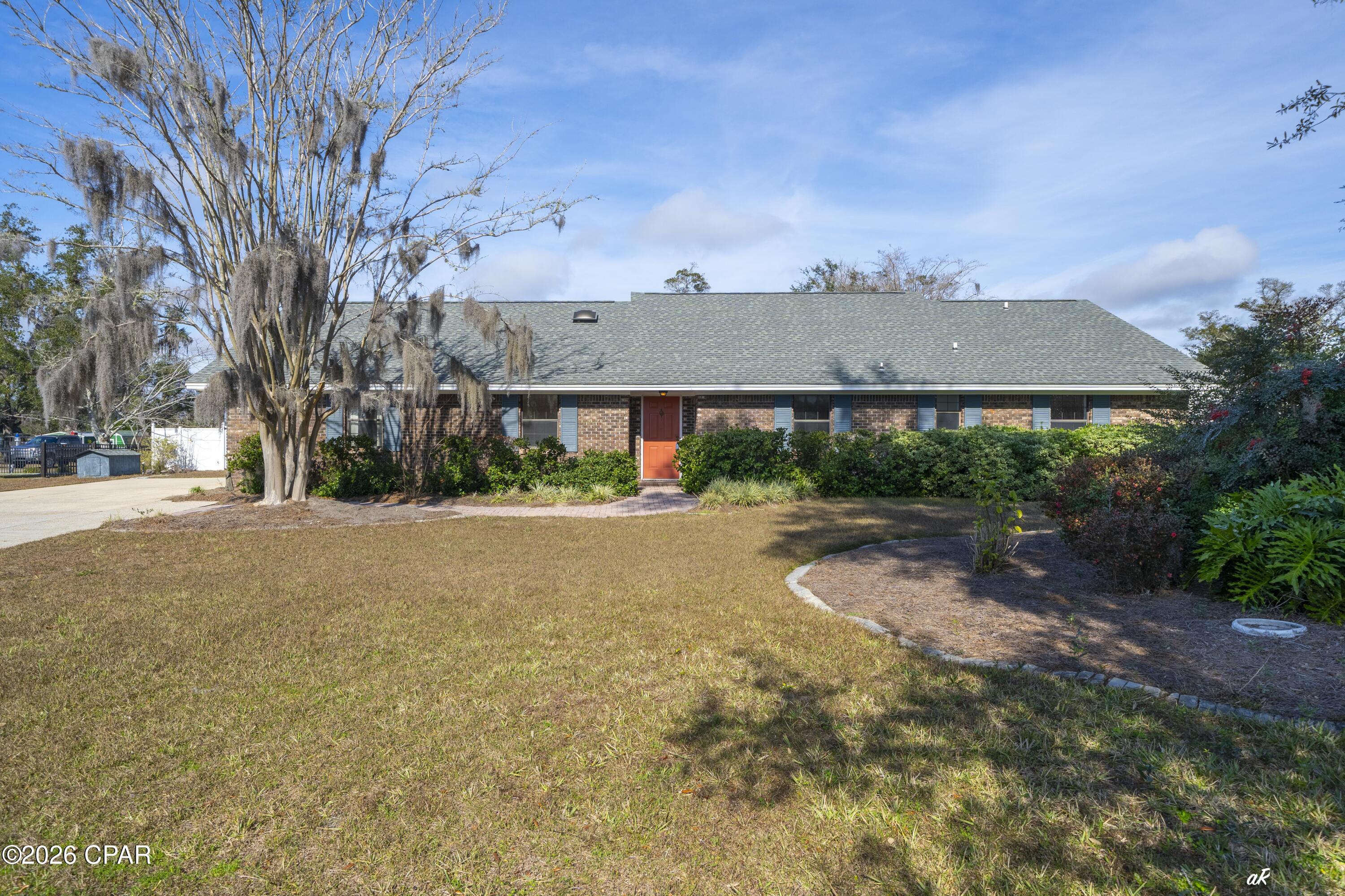 Deerpoint Lake Heights - Residential