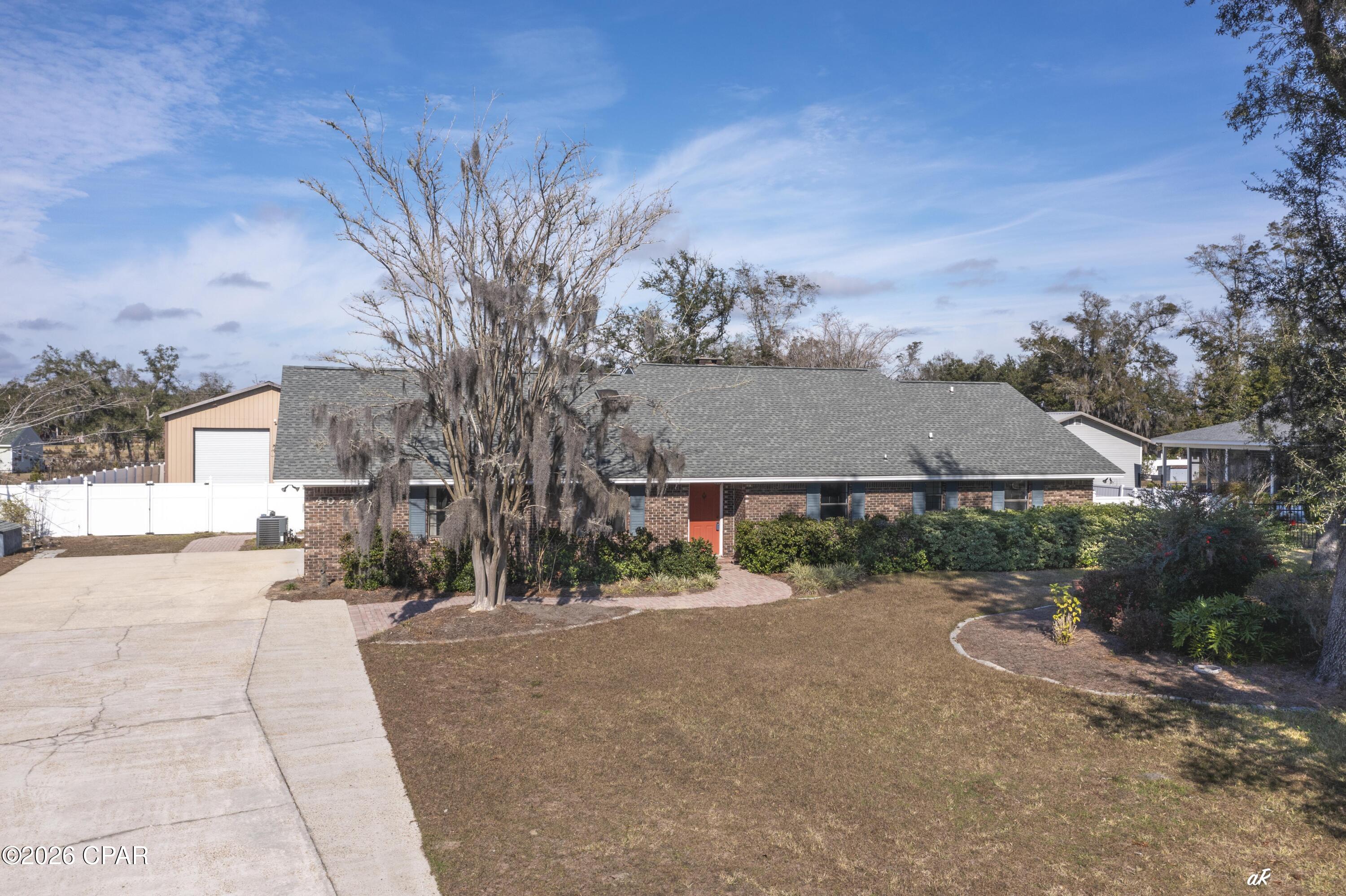 Deerpoint Lake Heights - Residential