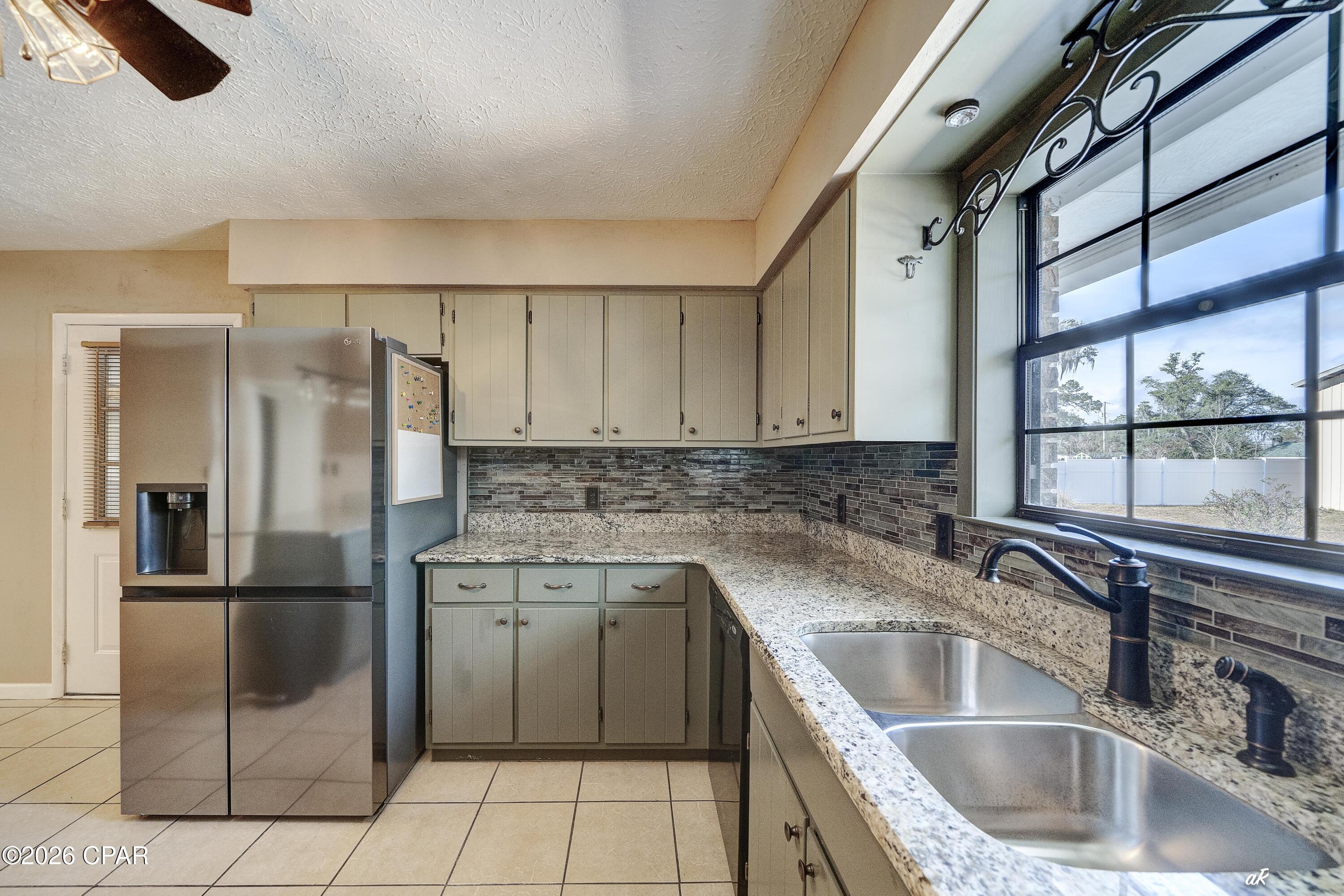 Deerpoint Lake Heights - Residential