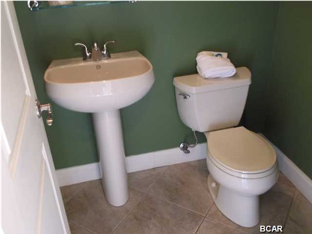 Edgewater Golf Villas 5 B - Residential