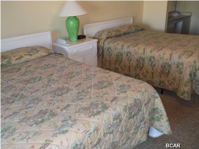 Edgewater Golf Villas 5 B - Residential