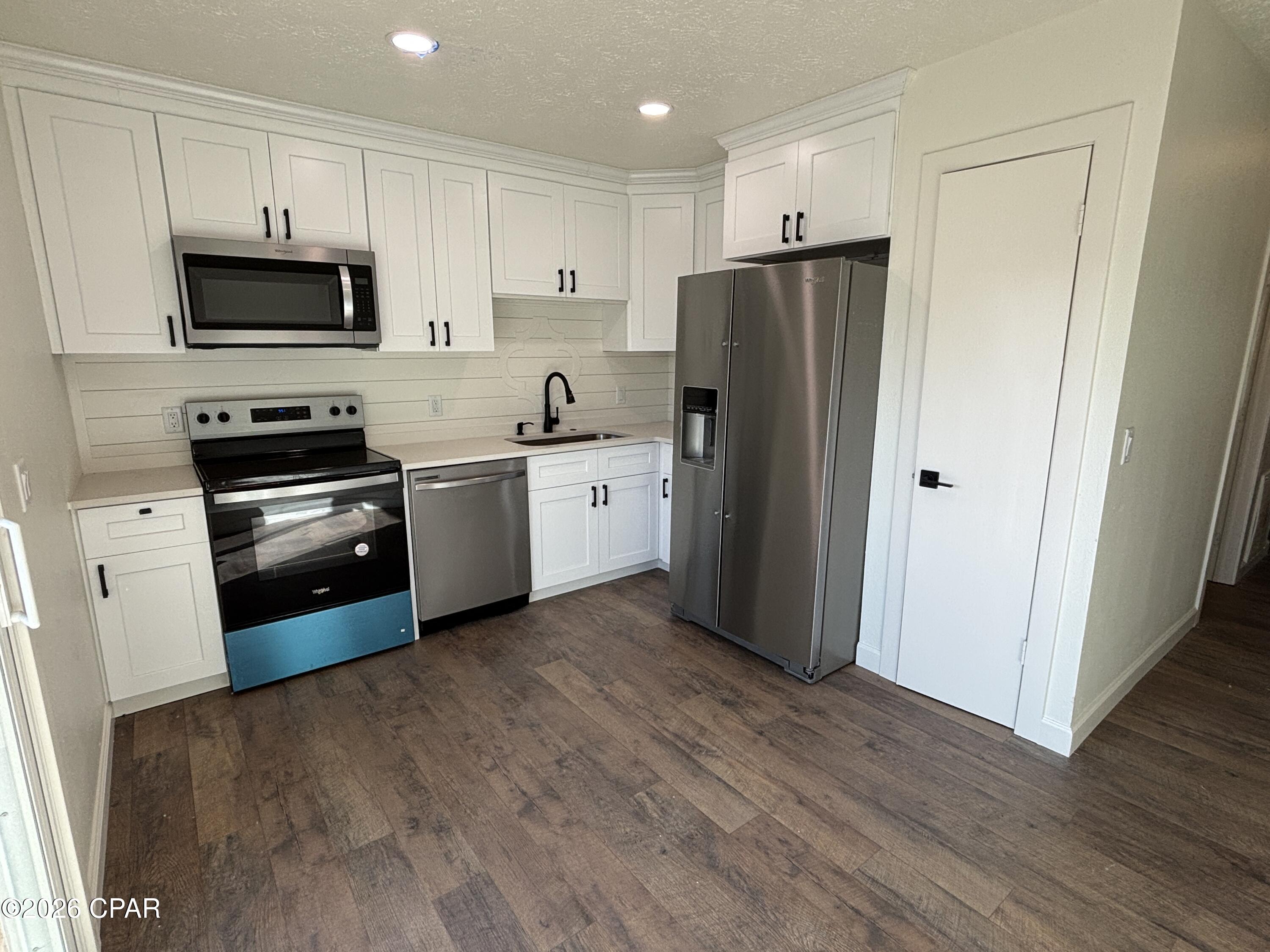 [No Recorded Subdiv] - Residential Lease