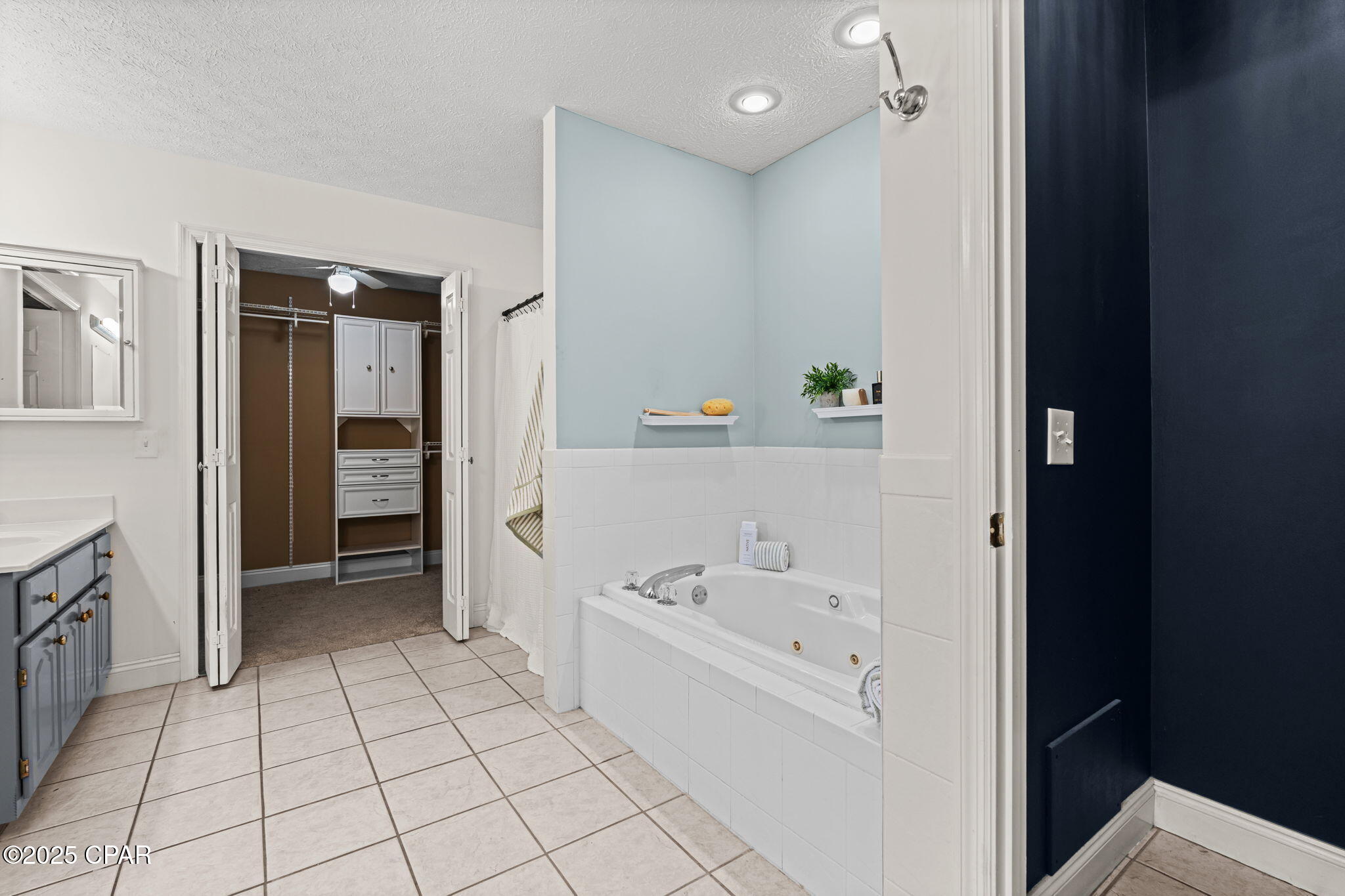 Mowat Highlands Ph X - Residential