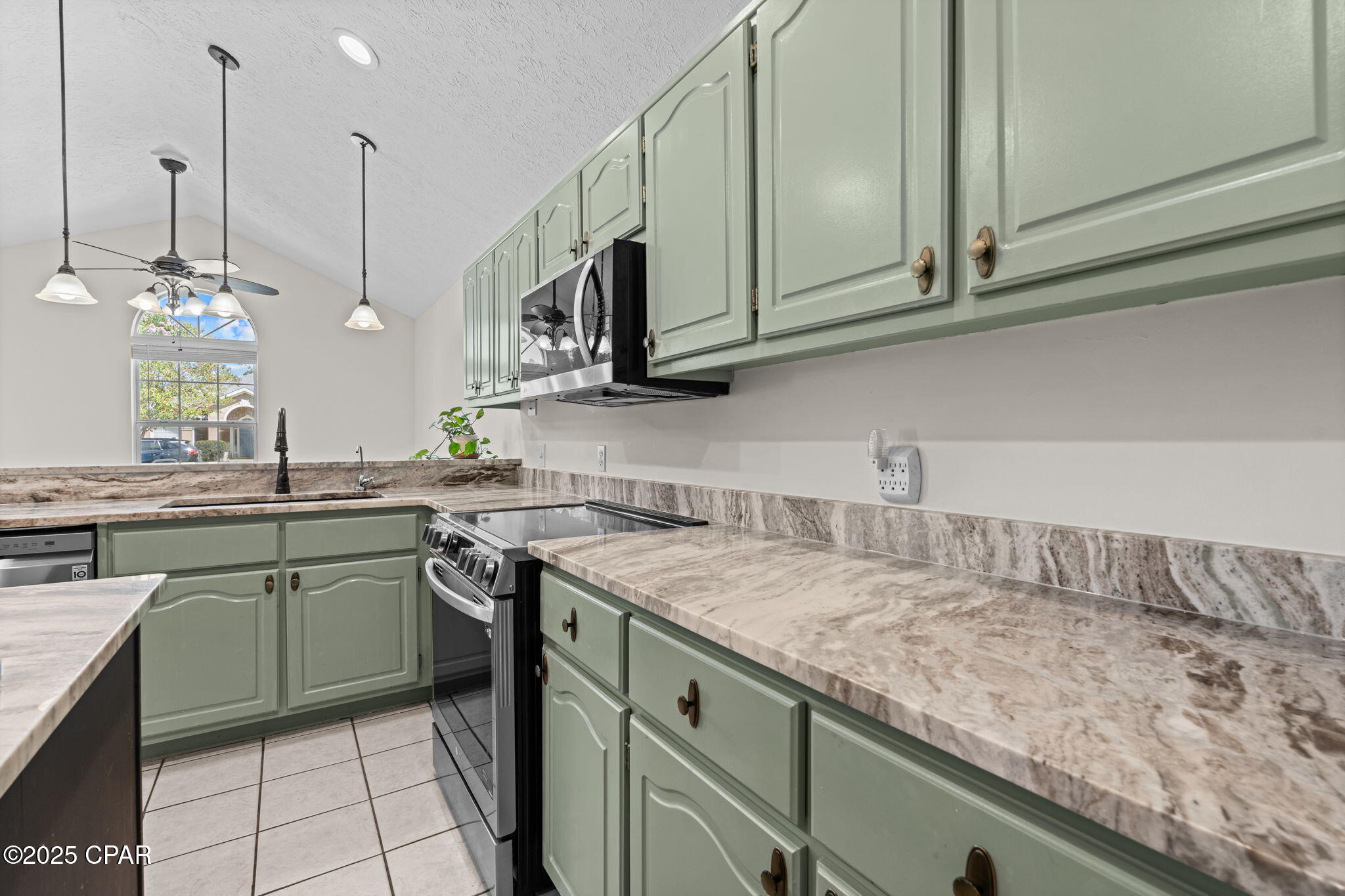 Mowat Highlands Ph X - Residential