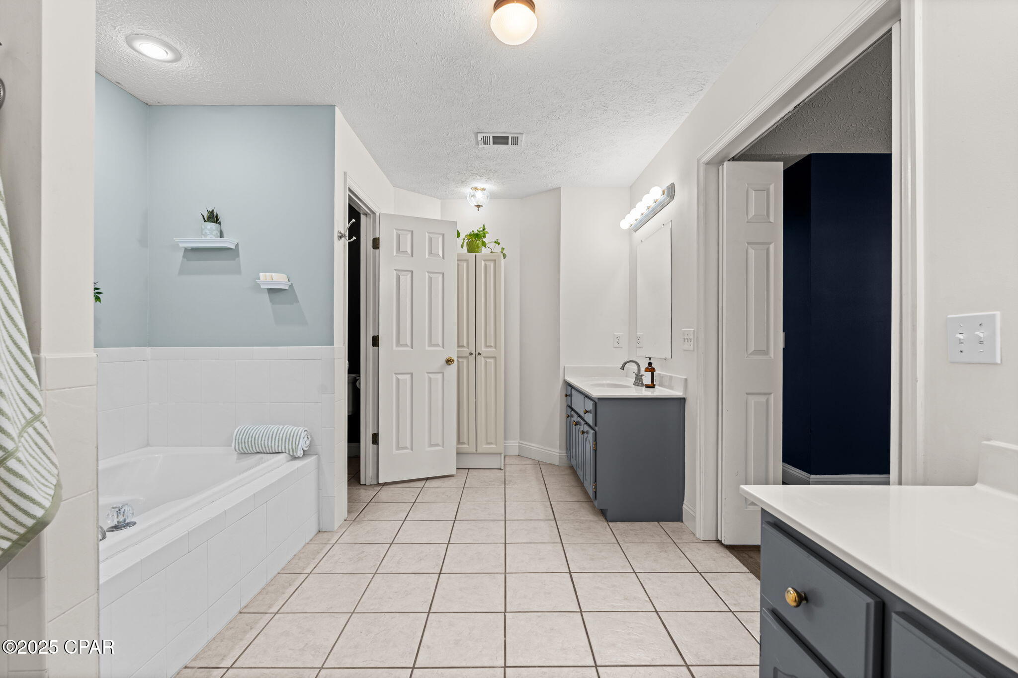 Mowat Highlands Ph X - Residential