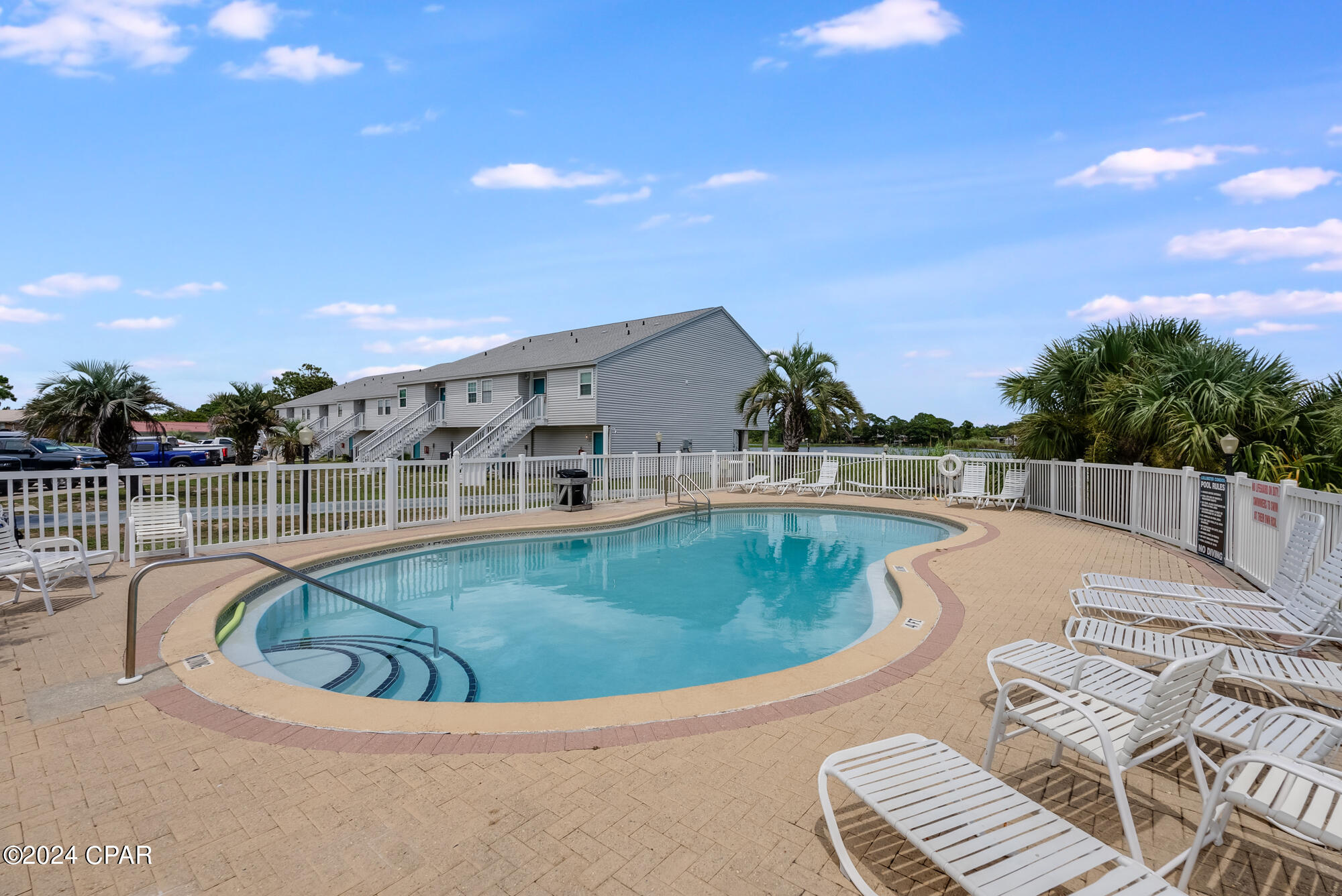 Lullwater Beach - Residential