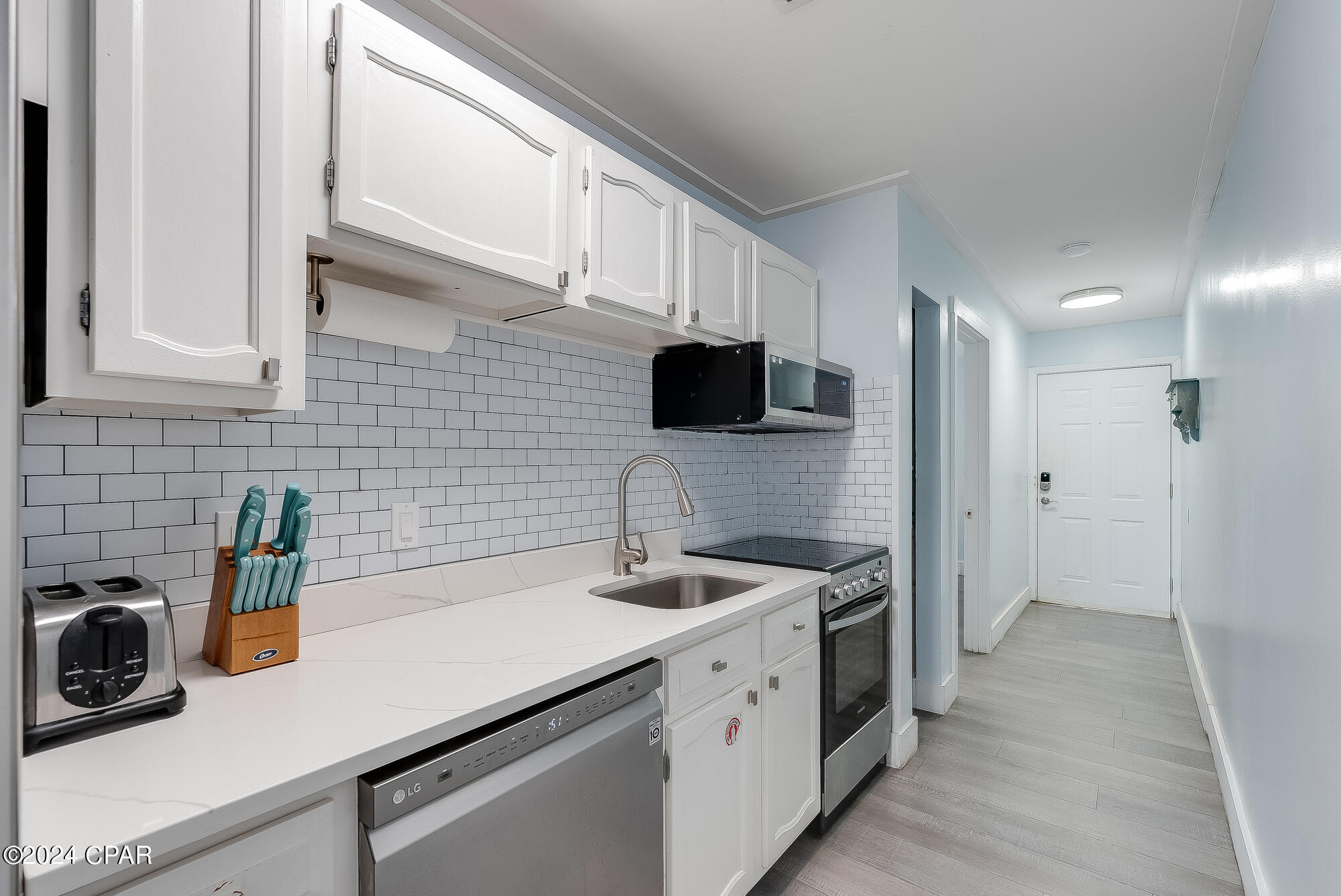 Lullwater Beach - Residential