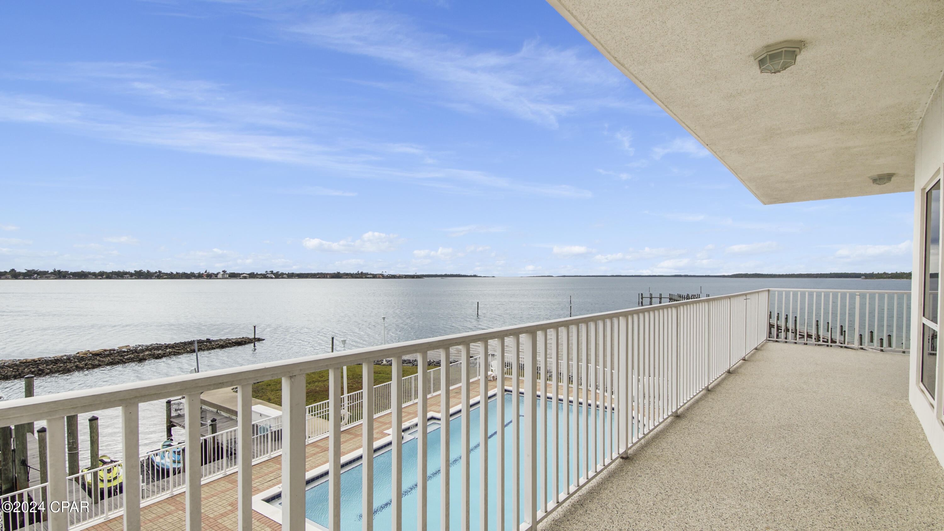 Marina Bay Condo - Residential