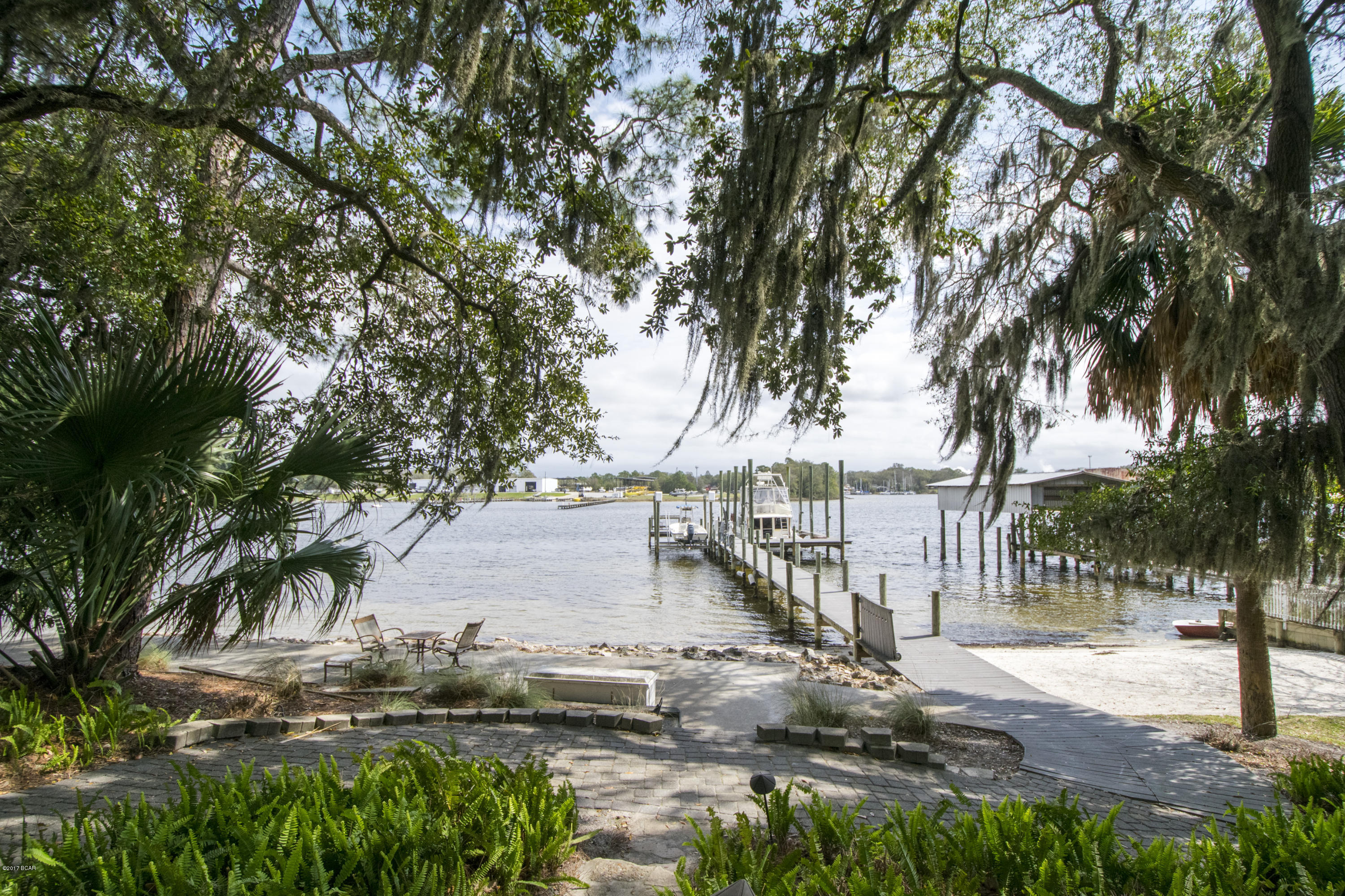 Cove Terrace 2nd Add - Residential