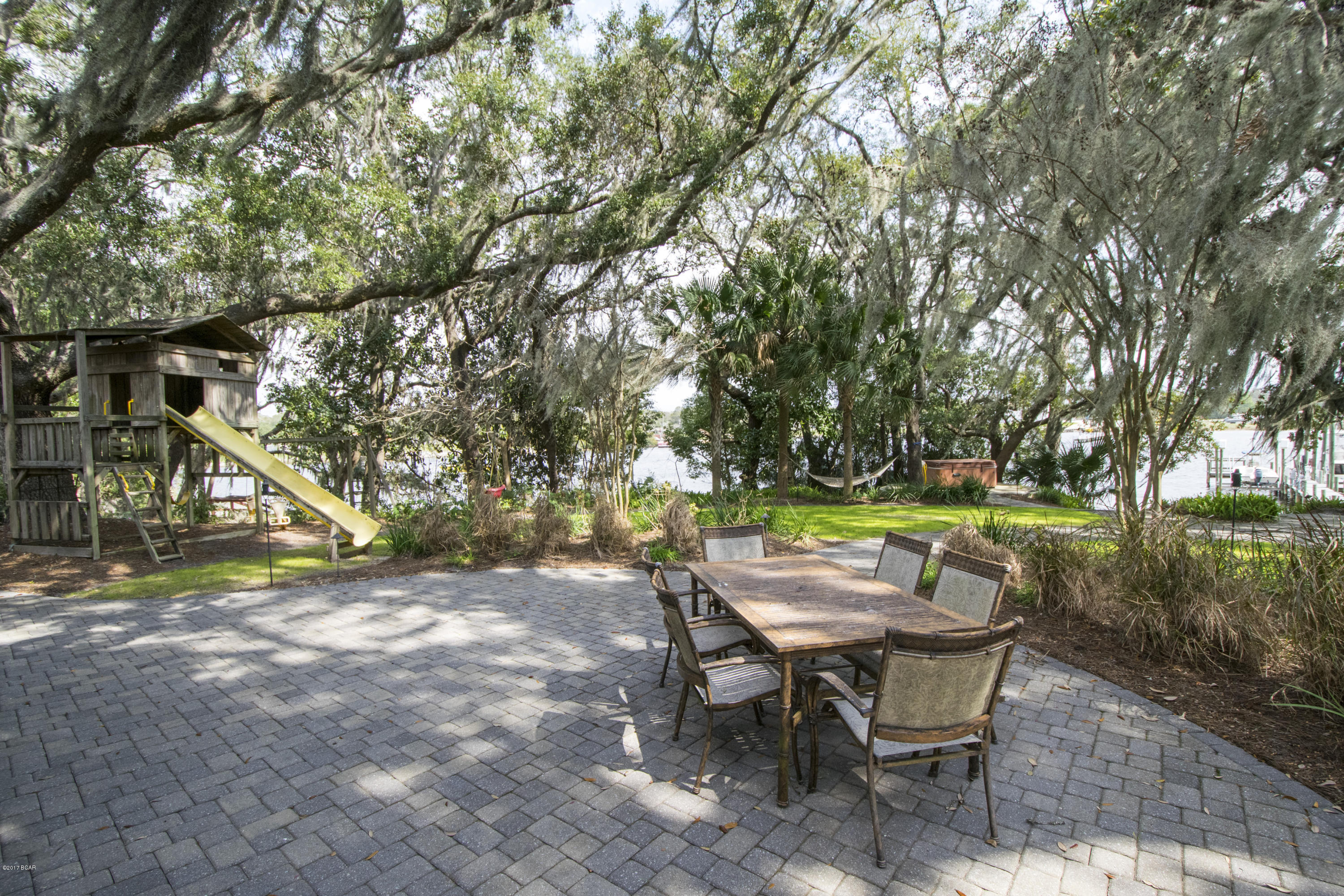 Cove Terrace 2nd Add - Residential