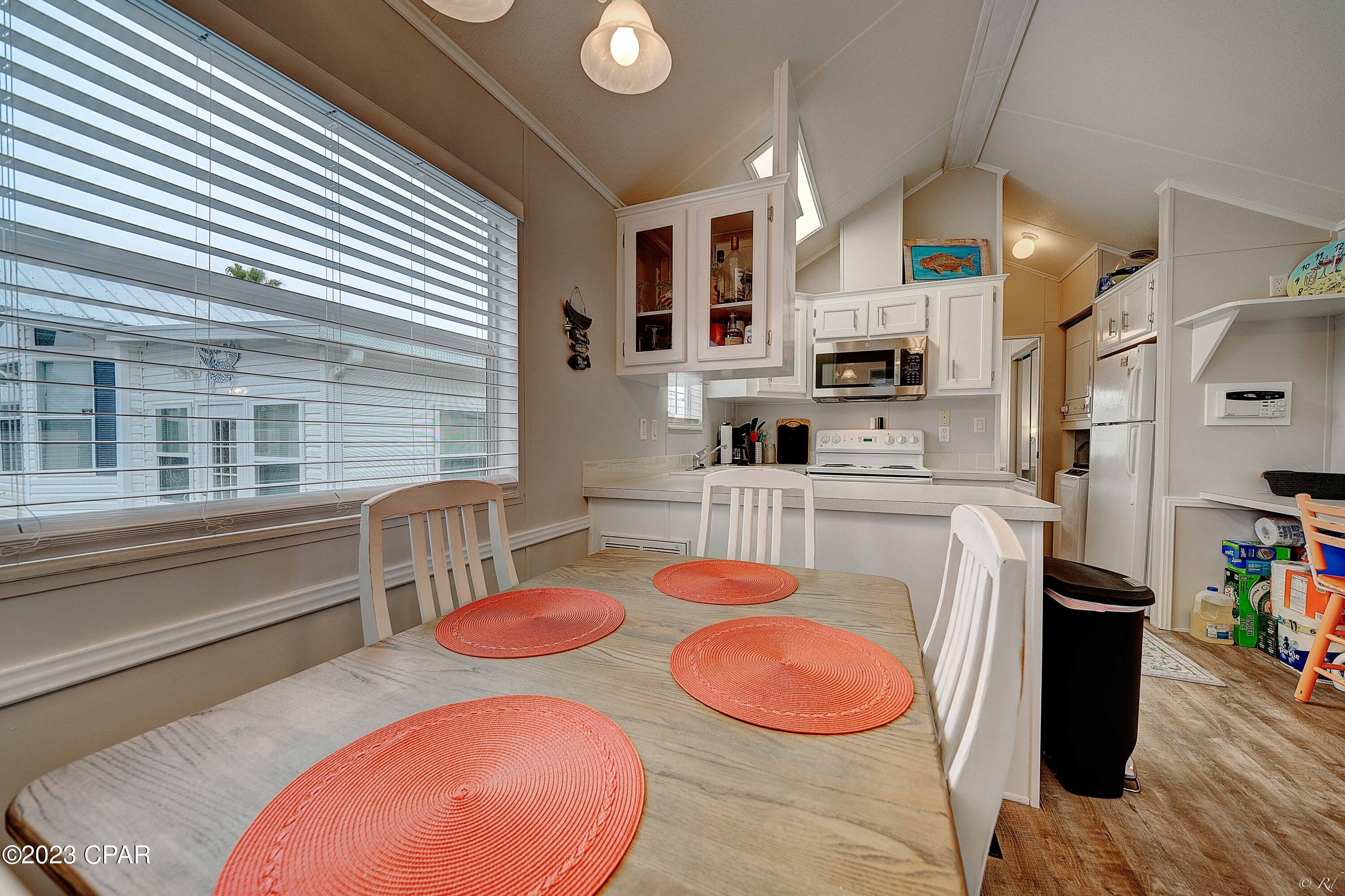 Emerald Pointe Resort - Residential