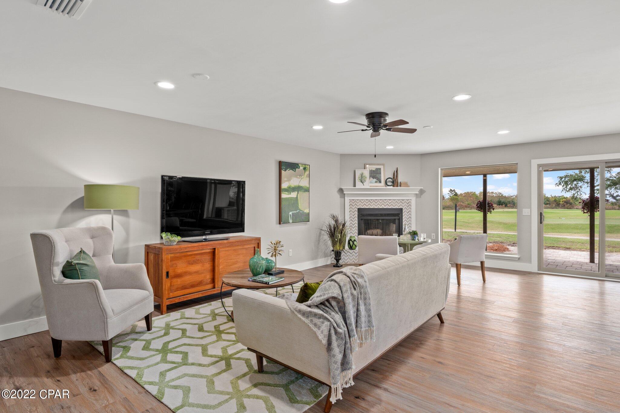 Country Club Harbour Estates - Residential