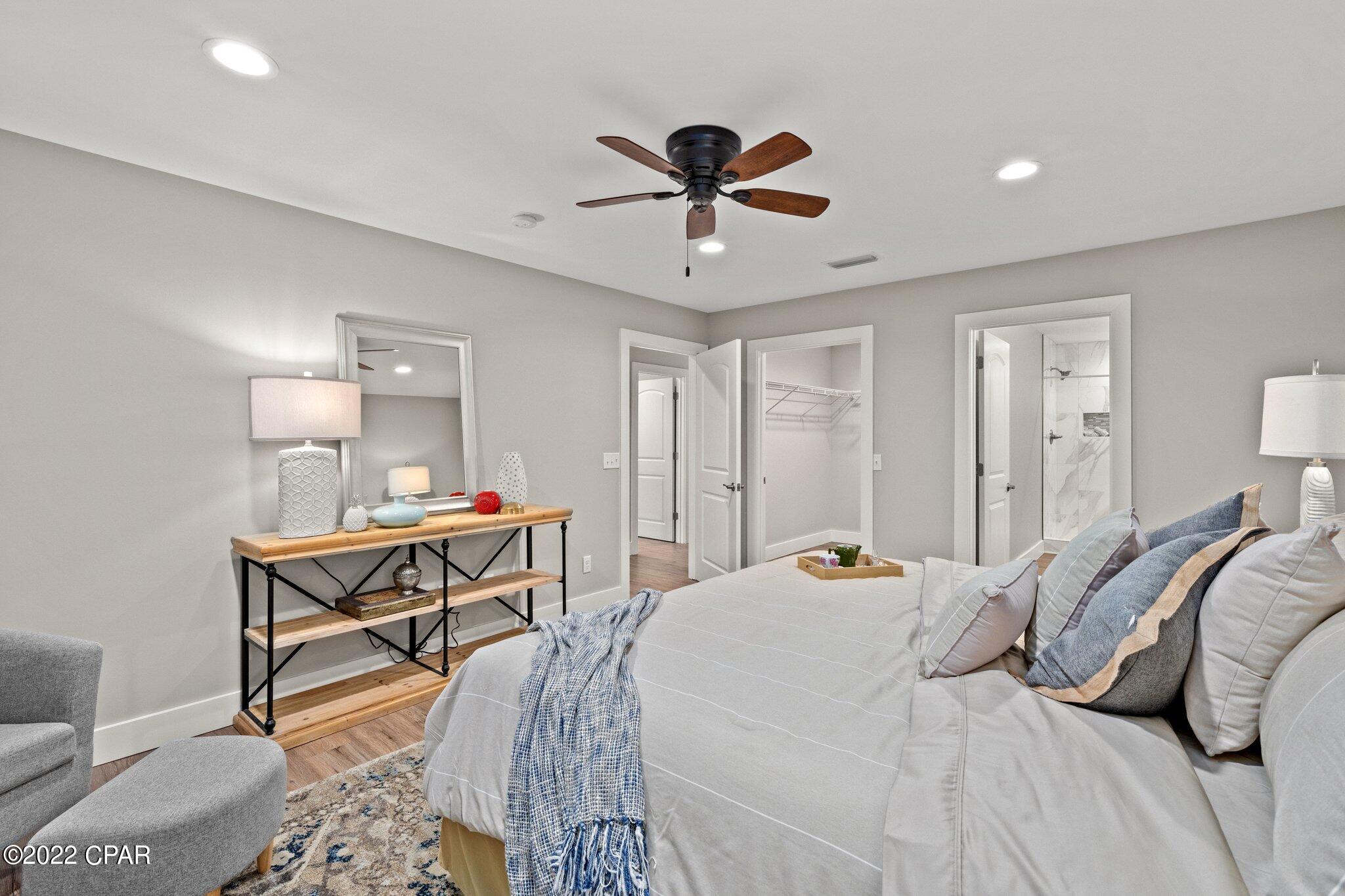 Country Club Harbour Estates - Residential