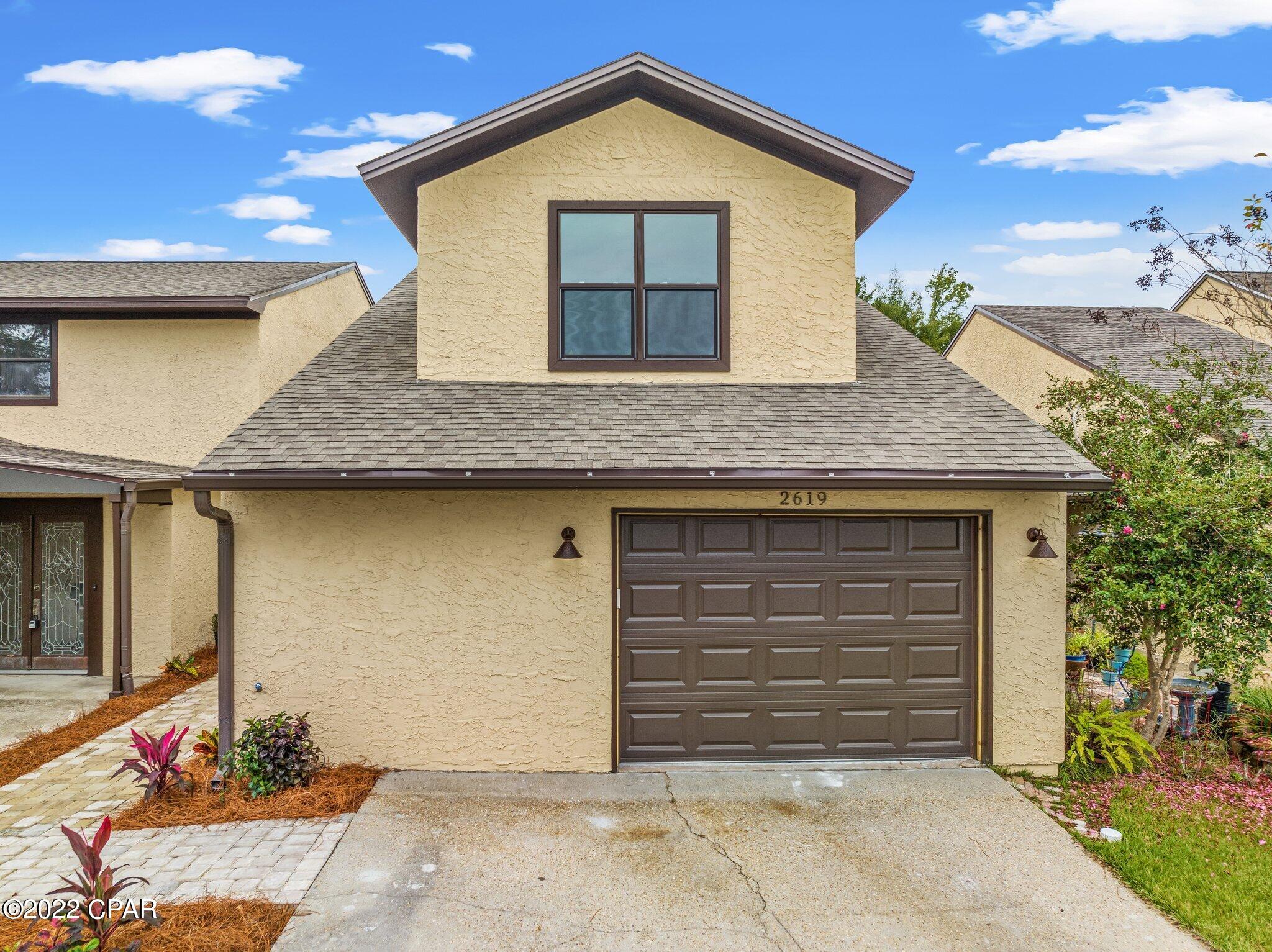 Country Club Harbour Estates - Residential