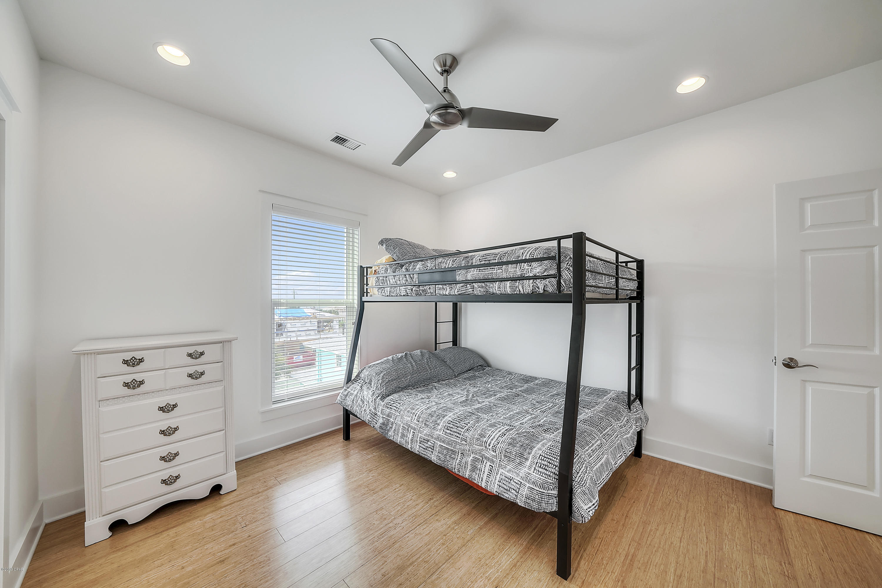 Laguna Beach 2nd Add - Residential