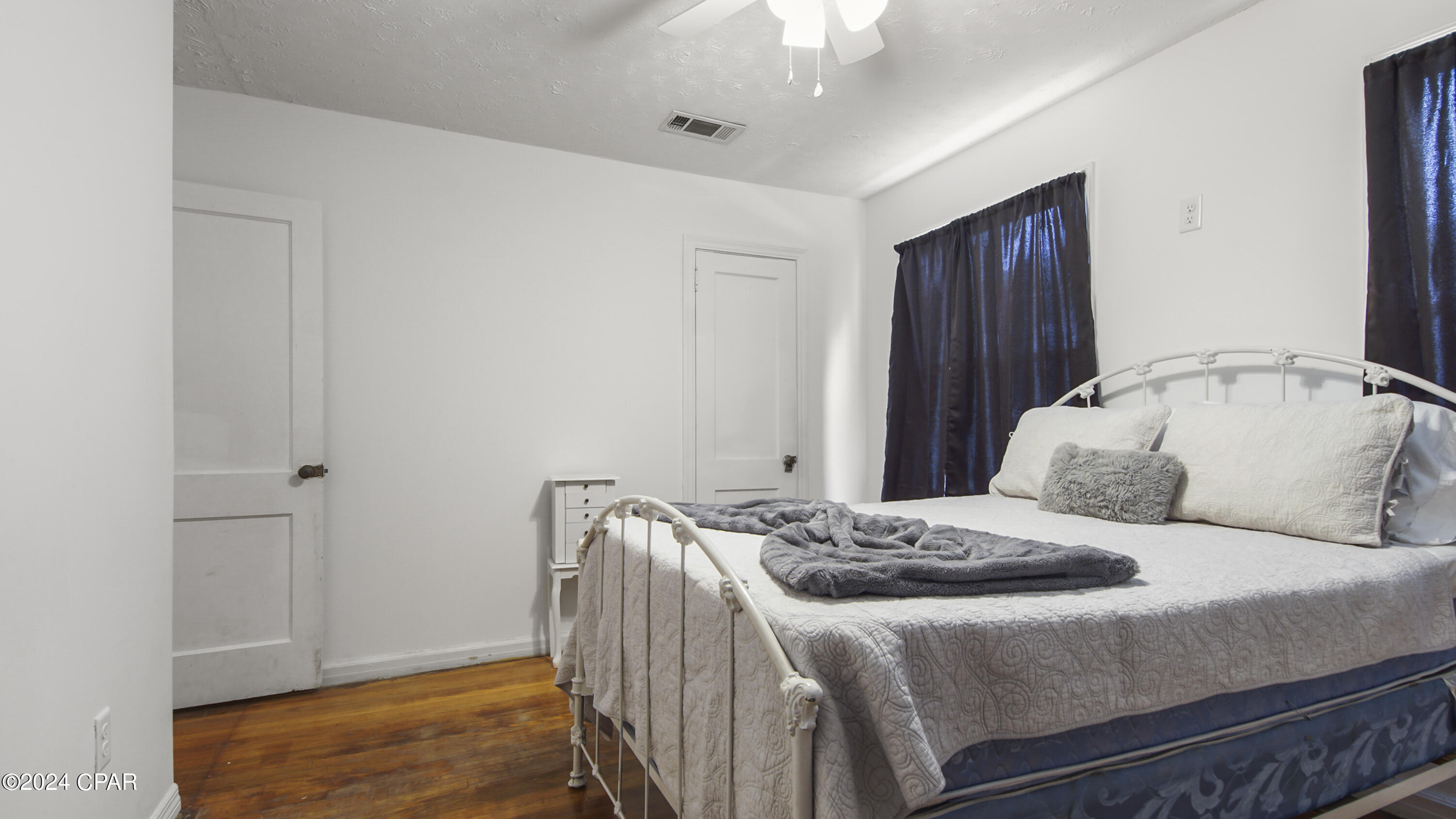 Cove Terrace - Residential