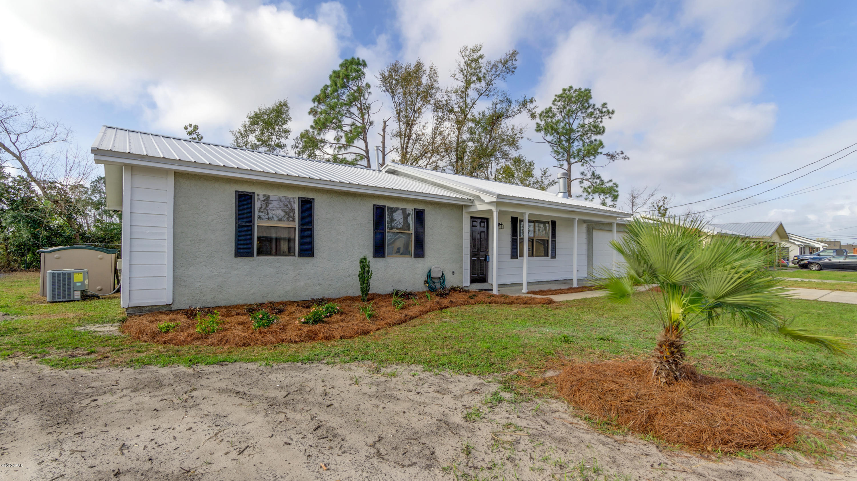 Venetian Villa 1st Add Replat - Residential